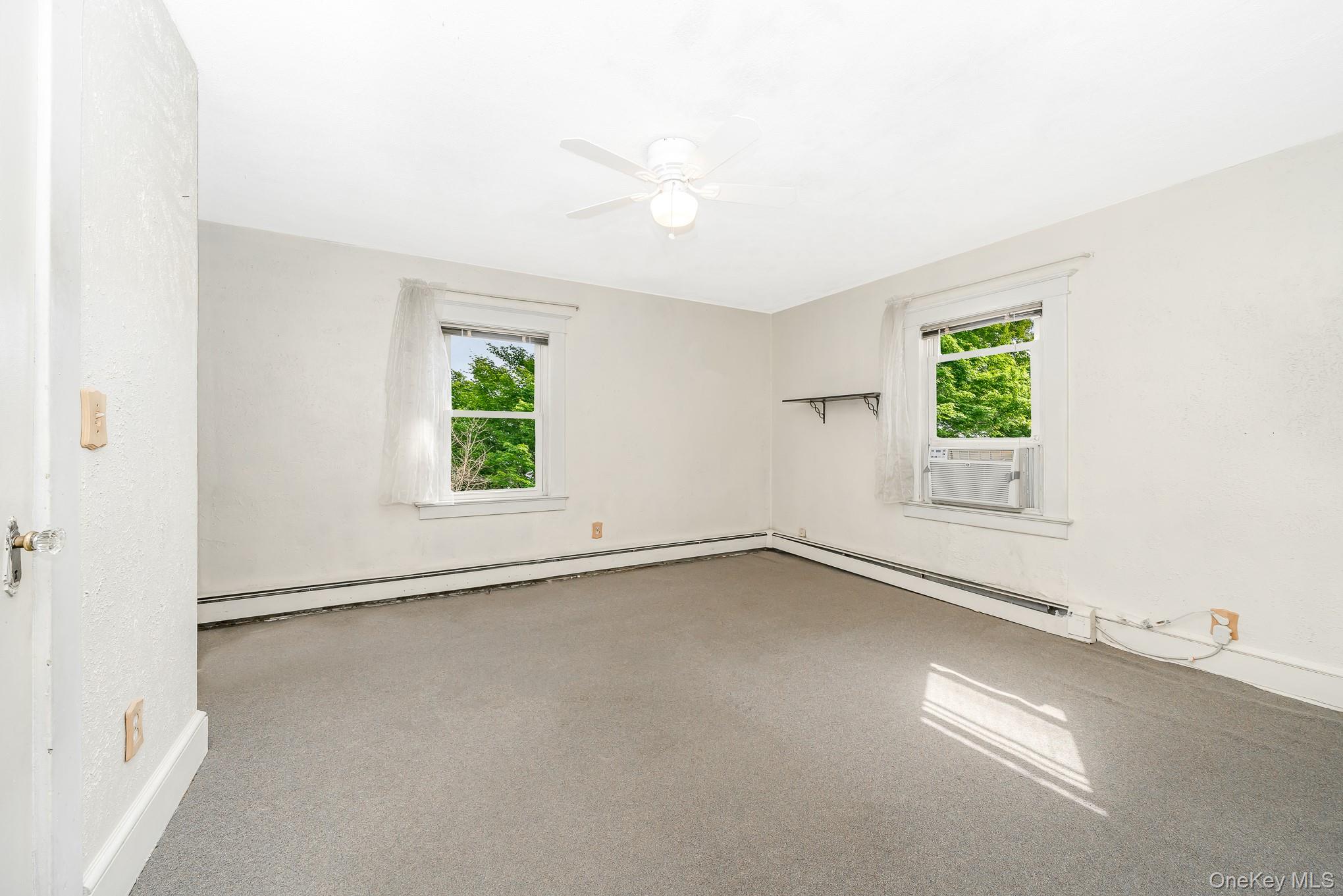 Freeport, New York, 11520, United States, 3 Bedrooms Bedrooms, ,2 BathroomsBathrooms,Residential,For Sale,1980355