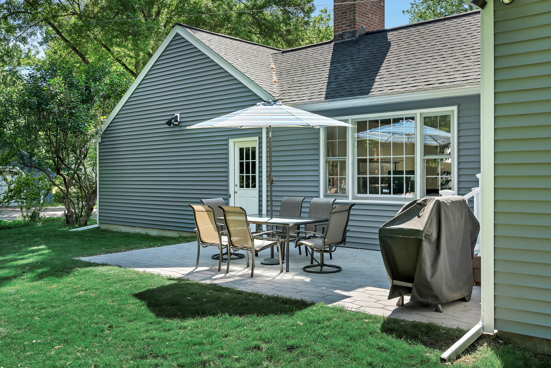  16 Longwood Drive, Bethlehem, NY, 12054 - 物件實景