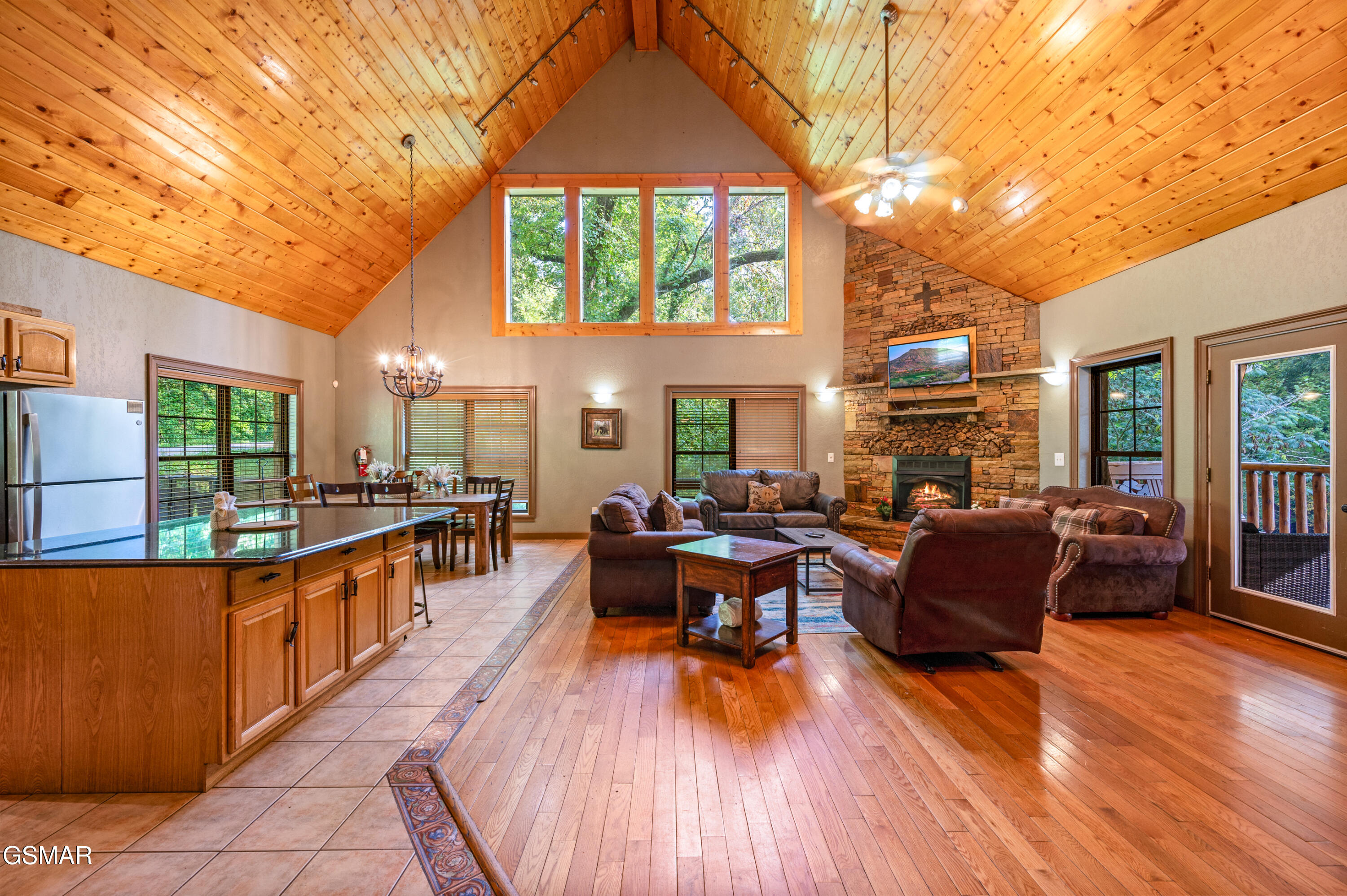 Sevierville, Tennessee, 37876, United States, 3 Bedrooms Bedrooms, ,5 BathroomsBathrooms,Residential,For Sale,1978747