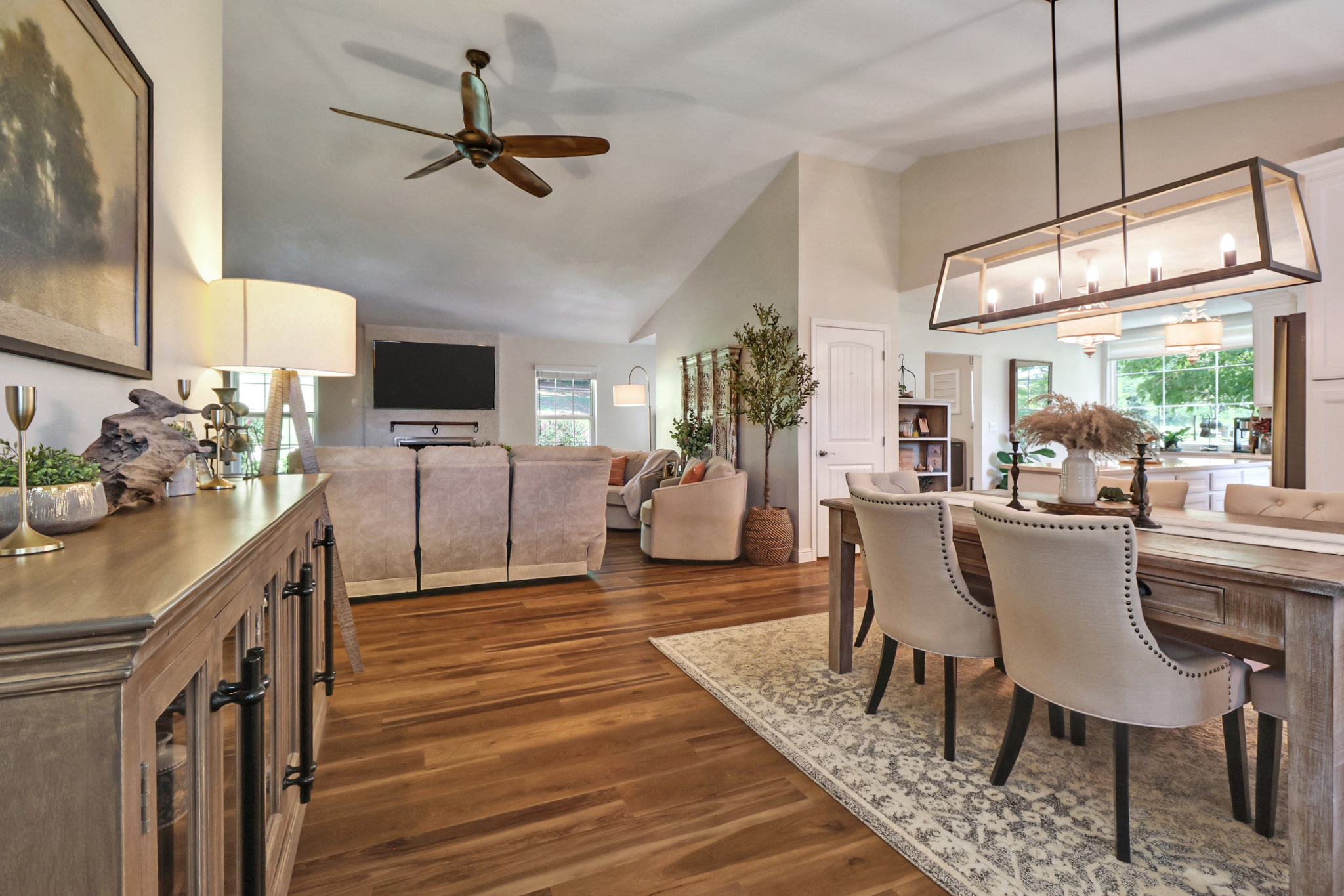 Rockwood, Tennessee, 37854, United States, 4 Bedrooms Bedrooms, ,3 BathroomsBathrooms,Residential,For Sale,2011403