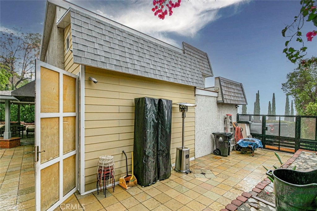 Granada Hills, California, 91344, United States, 4 Bedrooms Bedrooms, ,3 BathroomsBathrooms,Residential,For Sale,1993417