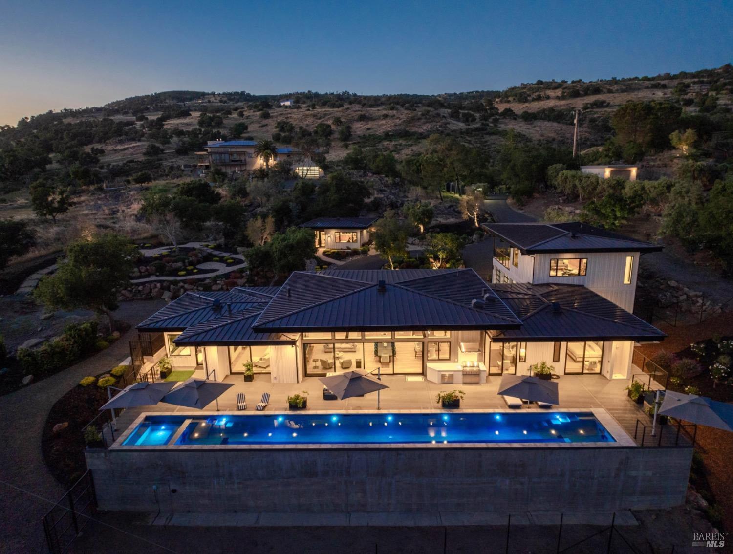 Napa, California, 94558, United States, 2 Bedrooms Bedrooms, ,5 BathroomsBathrooms,Residential,For Sale,1759434