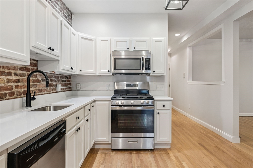 Boston, Massachusetts, 02128, United States, 2 Bedrooms Bedrooms, ,1 BathroomBathrooms,Residential,For Sale,1955768