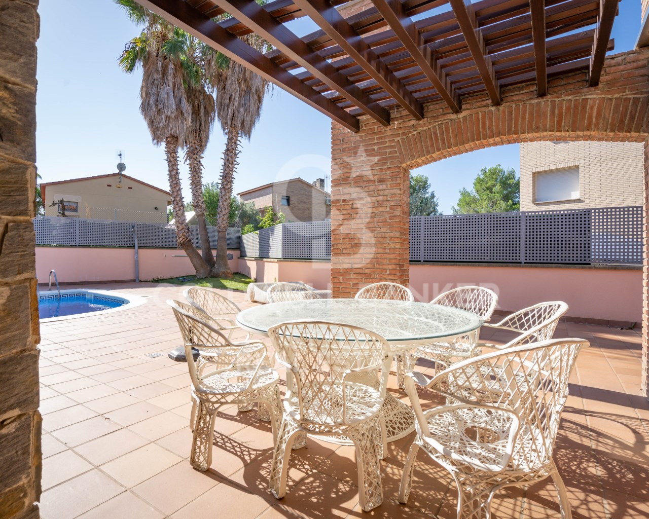 Carrer Llentiscle, 11-1 Barcelona, Viladecavalls, Viladecavalls, Catalonia, 08232, ES, 5 Bedrooms Bedrooms, ,3 BathroomsBathrooms,Residential,For Sale,Carrer Llentiscle, 11-1 Barcelona, Viladecavalls, ,1448631
