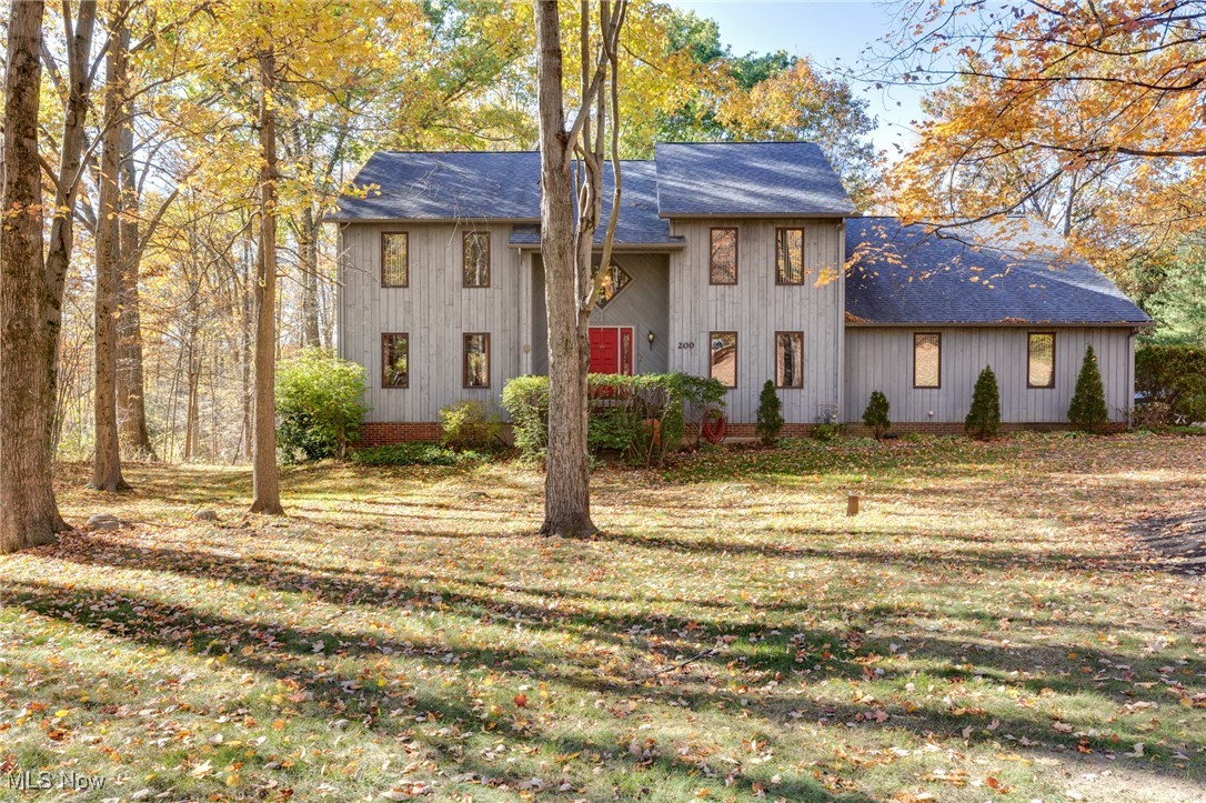 Aurora, Ohio, 44202, United States, 4 Bedrooms Bedrooms, ,3 BathroomsBathrooms,Residential,For Sale,1988003