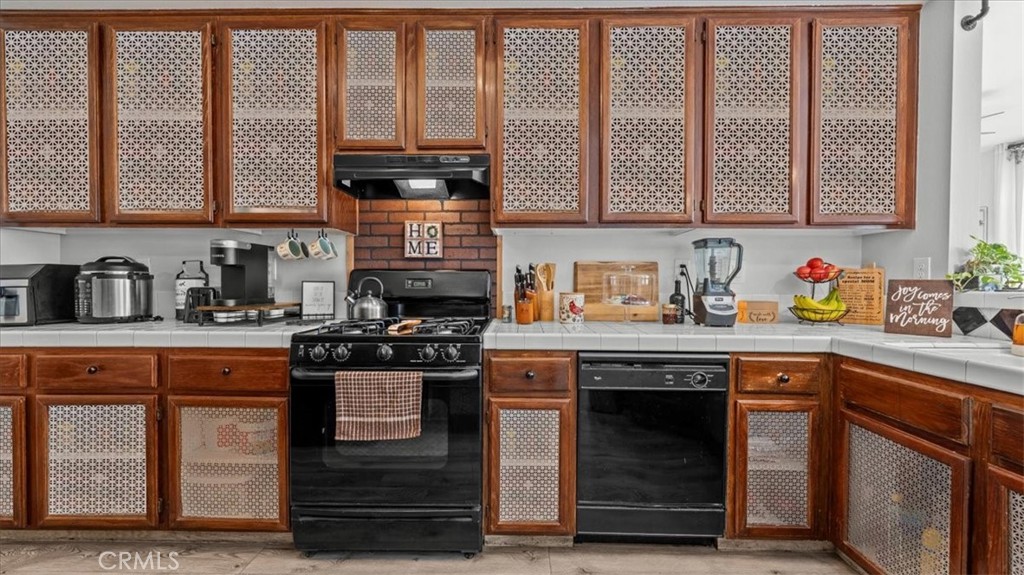 Fontana, California, 92336, United States, 3 Bedrooms Bedrooms, ,3 BathroomsBathrooms,Residential,For Sale,1992577