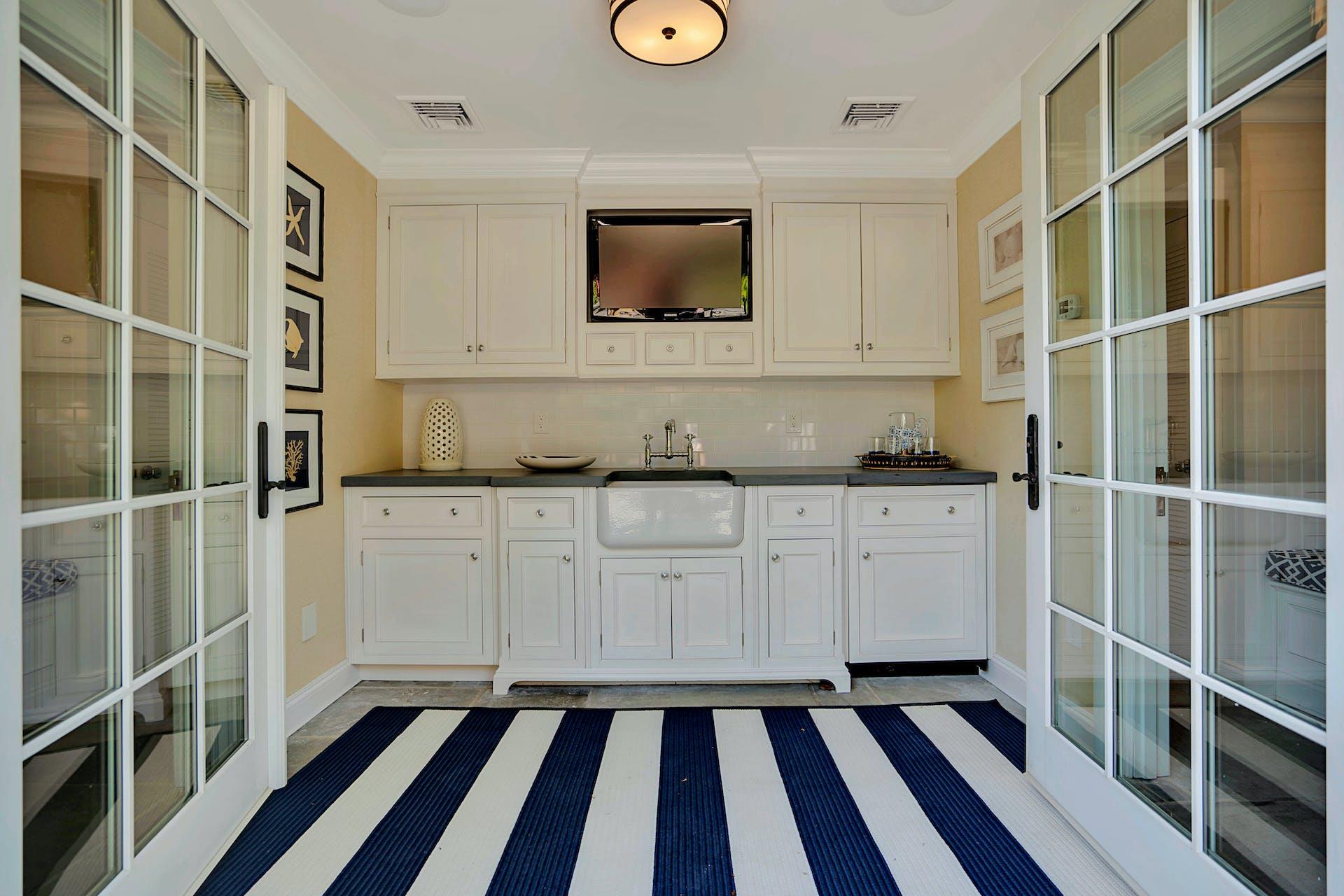 Manhasset, New York, 11030, United States, 5 Bedrooms Bedrooms, ,11 BathroomsBathrooms,Residential,For Sale,1838015