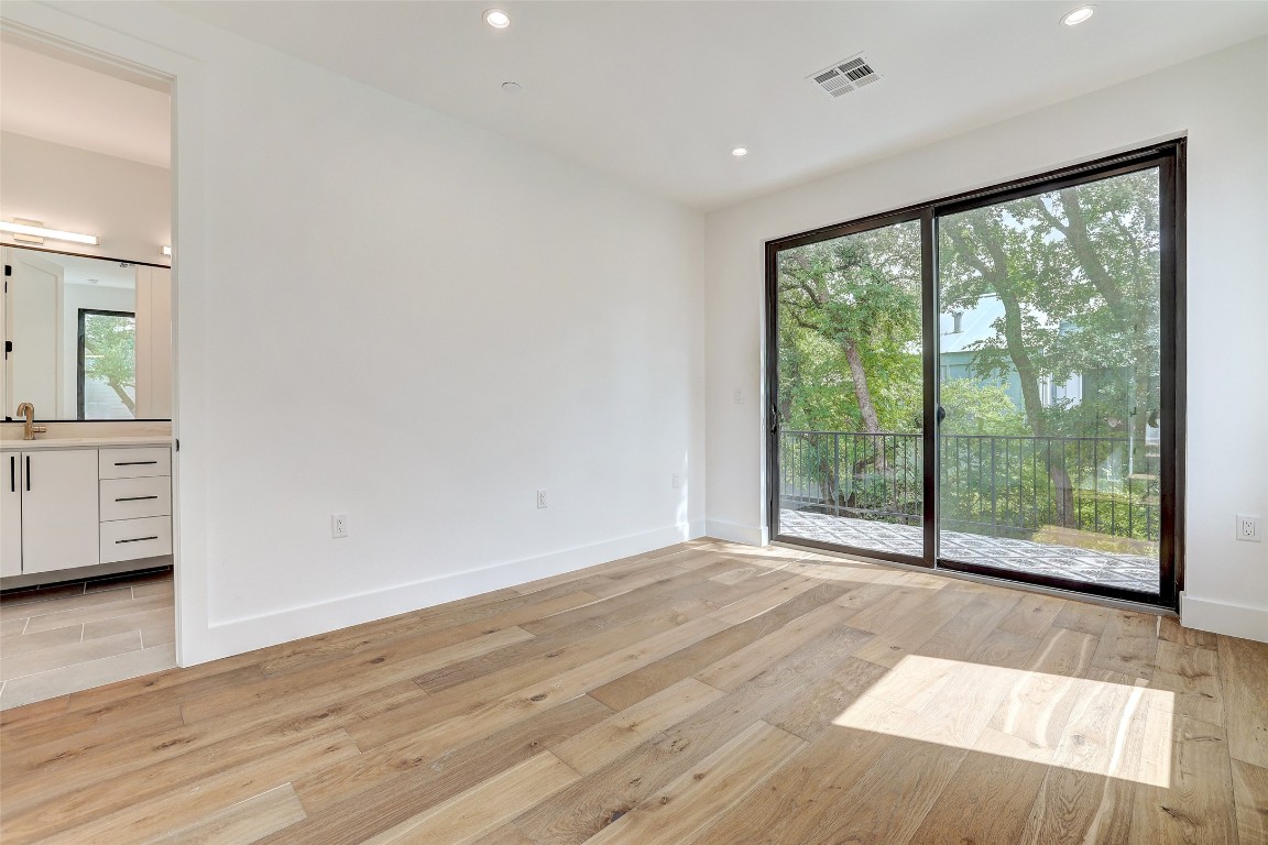 Austin, Texas, 78704, United States, 2 Bedrooms Bedrooms, ,3 BathroomsBathrooms,Residential,For Sale,1901226