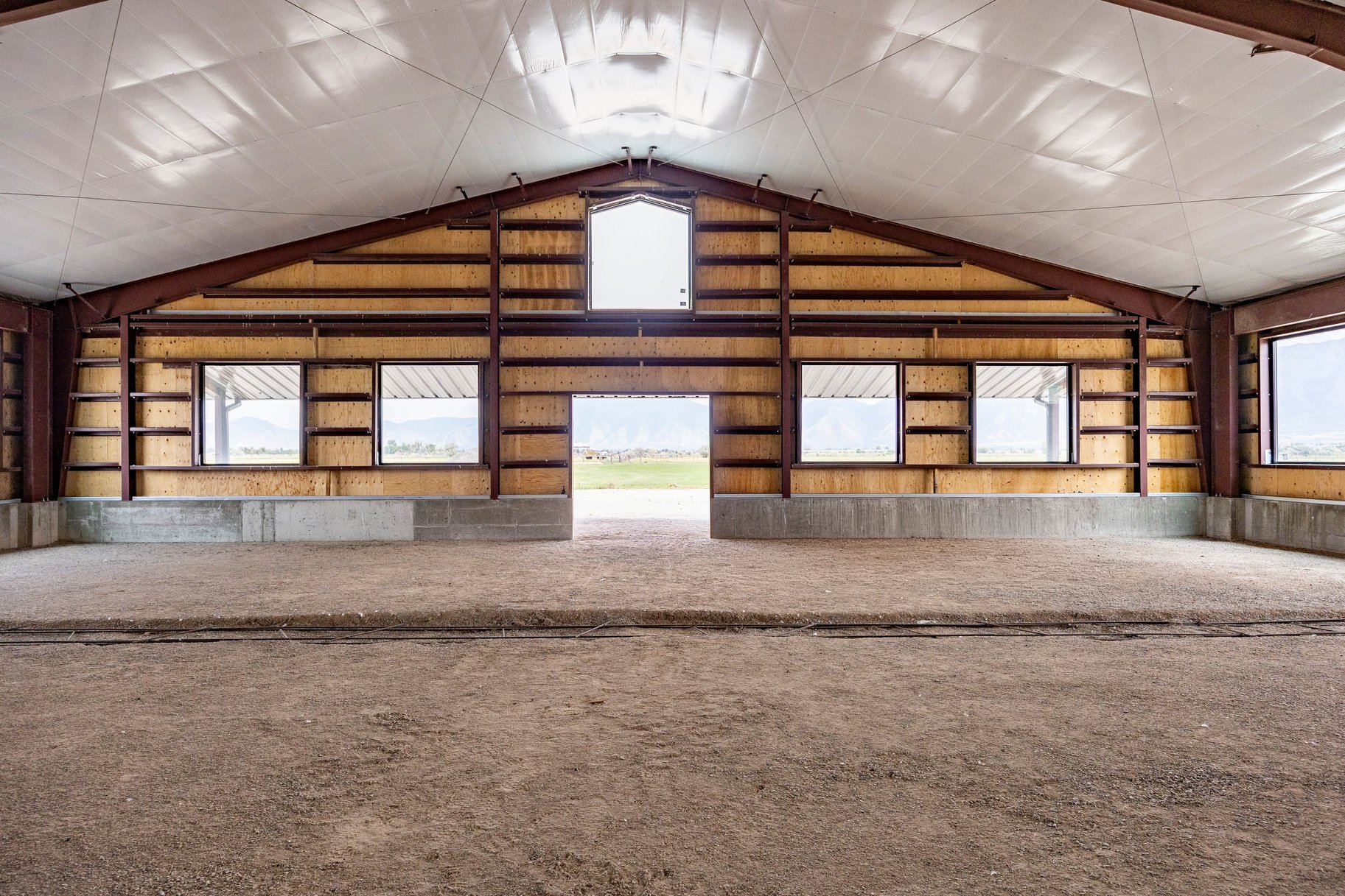 Refined Farmhouse Living with Professional Horse Facilities - 物件實景