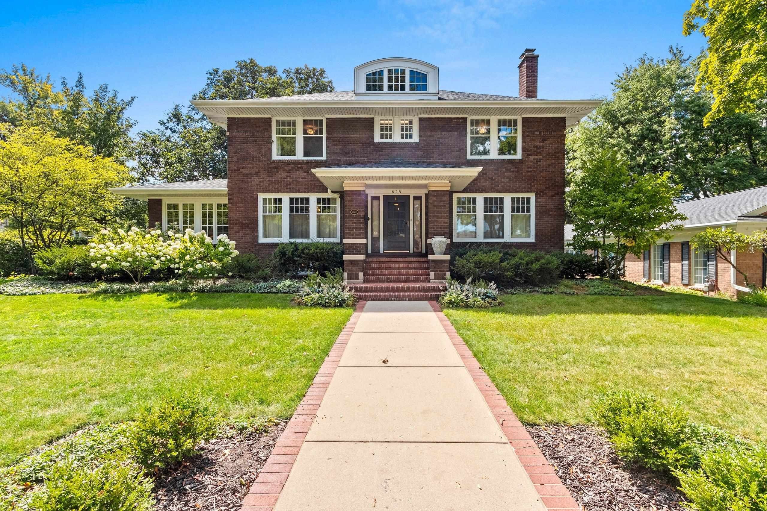 GREEN BAY, Wisconsin, 54301-3217, United States, 4 Bedrooms Bedrooms, ,3 BathroomsBathrooms,Residential,For Sale,1984503