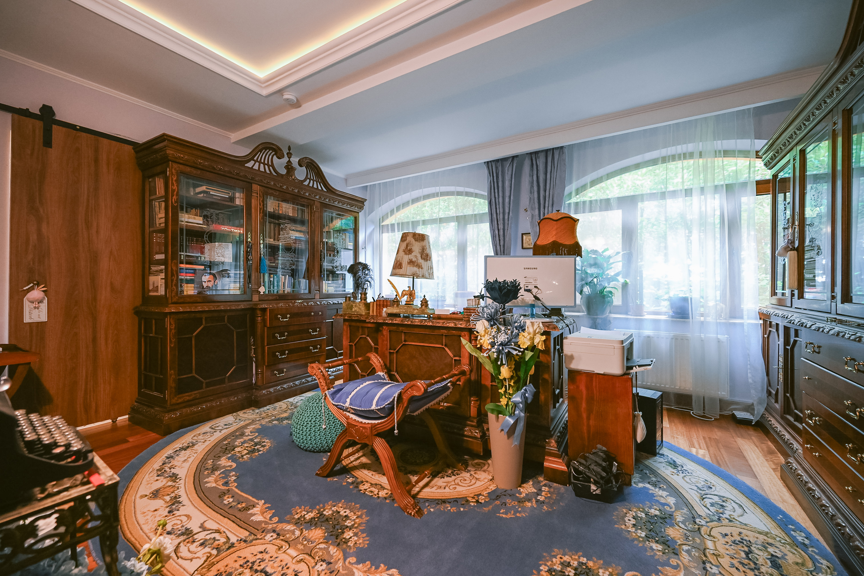  “La Conac” House, Versatile Estate with Heated Indoor Pool, Arad - 物件實景