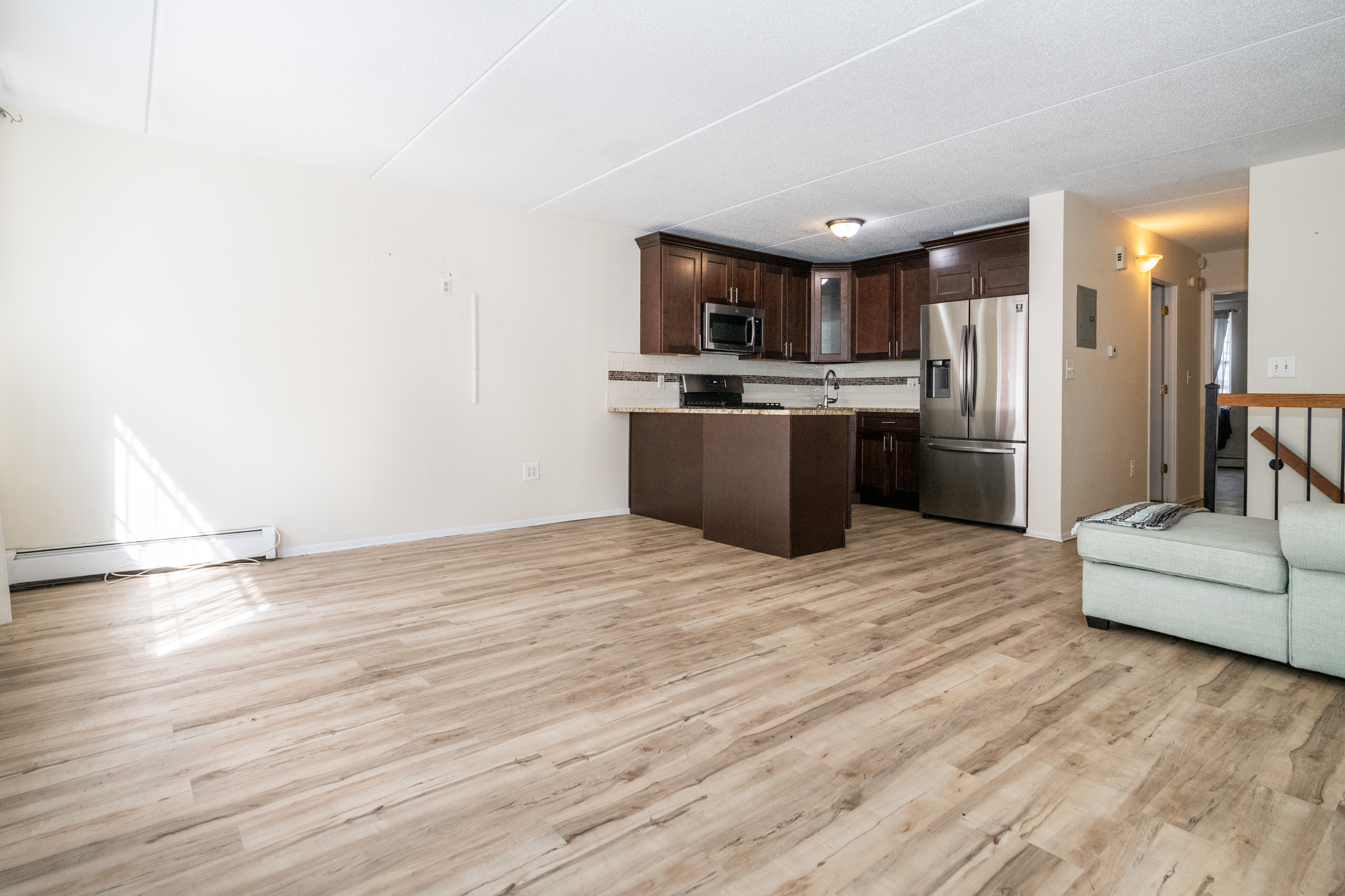 Bronx, New York, 10743, United States, 5 Bedrooms Bedrooms, ,3 BathroomsBathrooms,Residential,For Sale,1823007