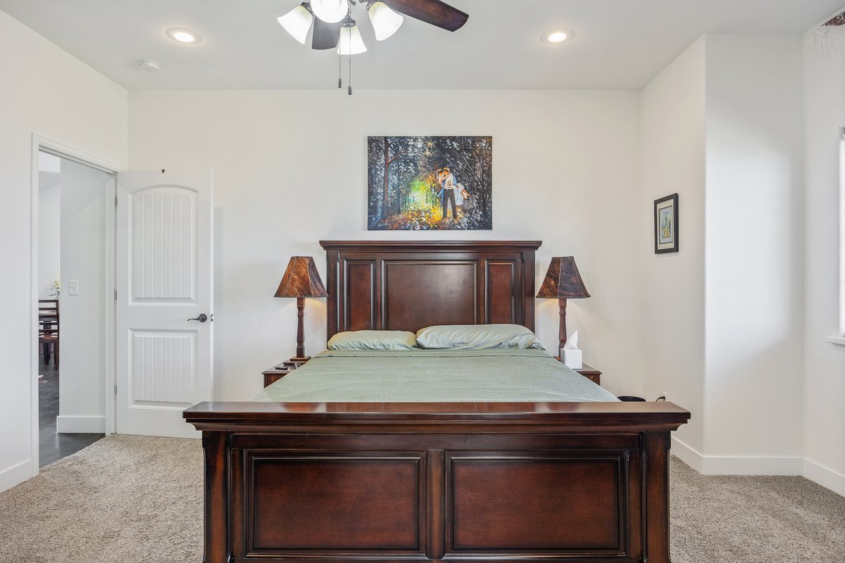 Cheyenne, Wyoming, 82059, United States, 5 Bedrooms Bedrooms, ,4 BathroomsBathrooms,Residential,For Sale,1944847