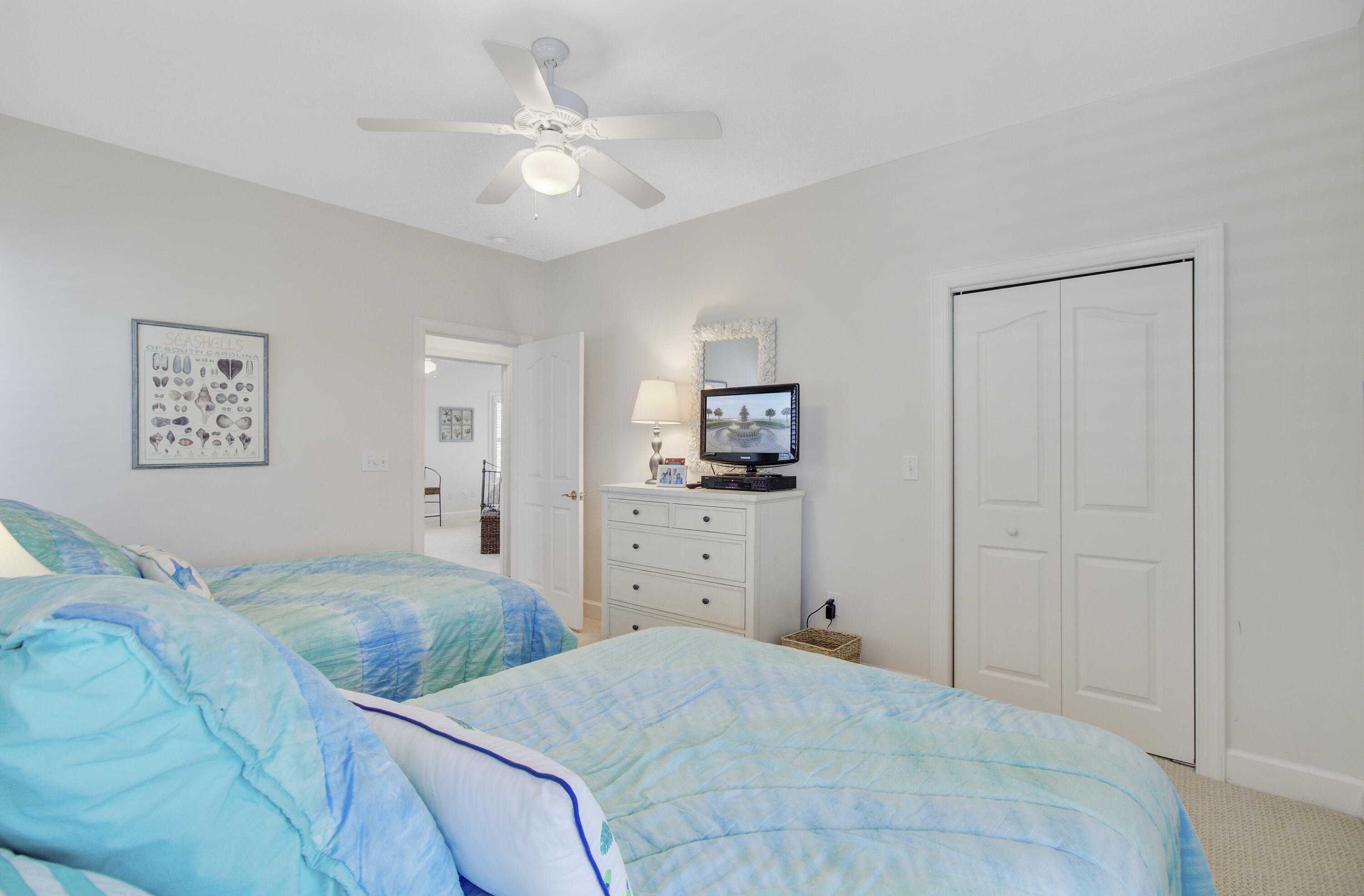 Mount Pleasant, South Carolina, 29464, United States, 4 Bedrooms Bedrooms, ,4 BathroomsBathrooms,Residential,For Sale,1826334