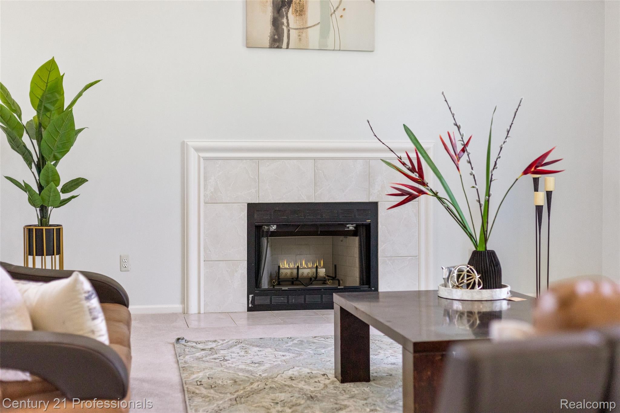 LakeOrion, Michigan, 48359, United States, 4 Bedrooms Bedrooms, ,3 BathroomsBathrooms,Residential,For Sale,1973715