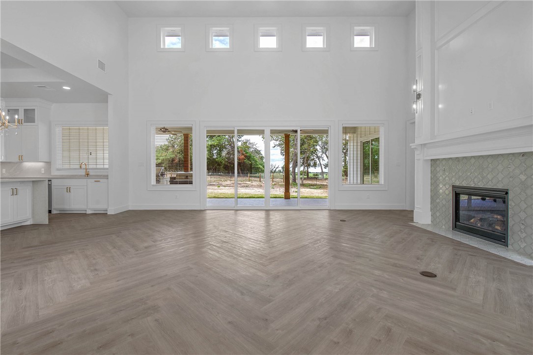 Franklin, Texas, 77856, United States, 4 Bedrooms Bedrooms, ,4 BathroomsBathrooms,Residential,For Sale,1920948