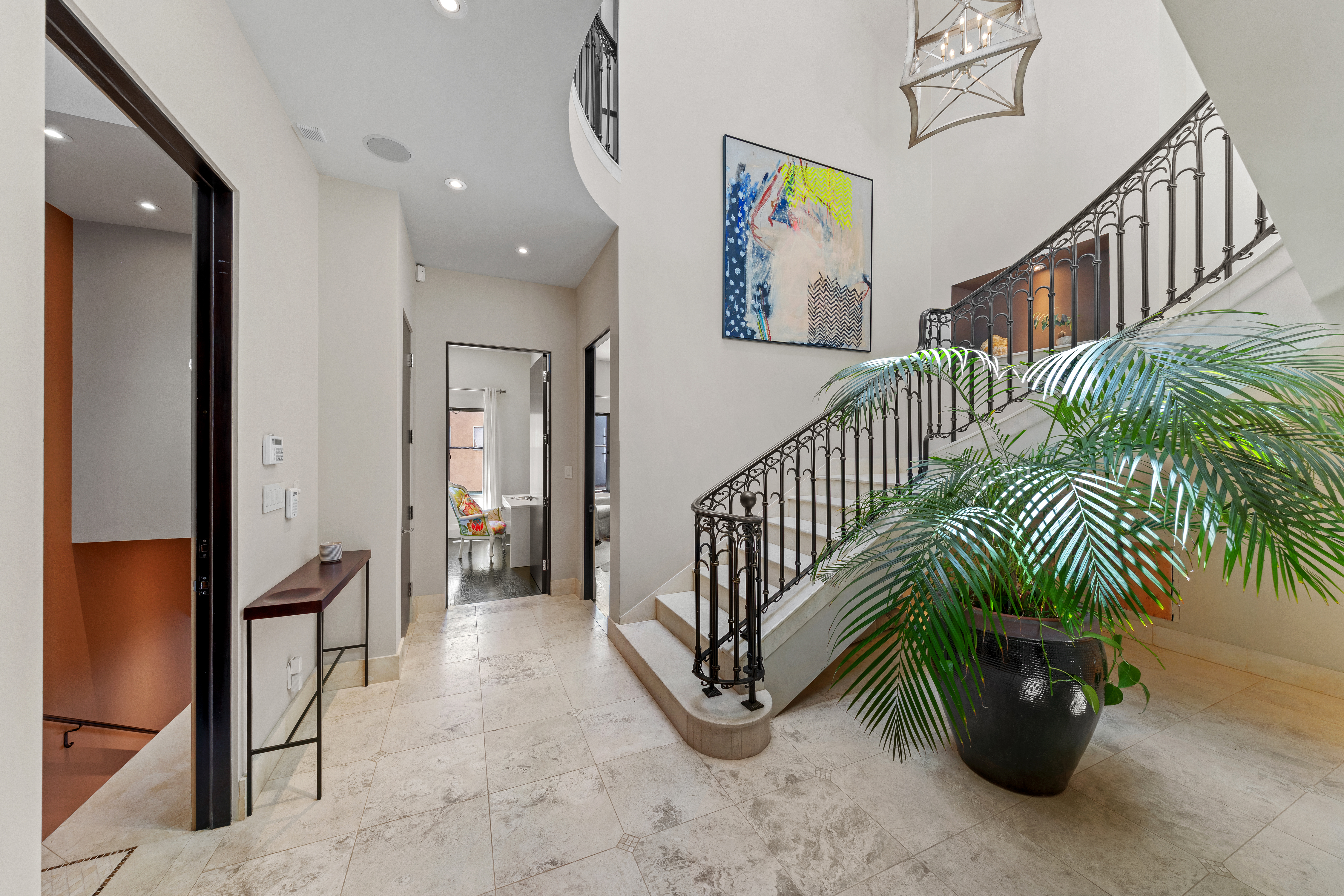  Spectacular Renovated SOMA Home with Rare Museum-Like 7-Car Garage - 物件實景