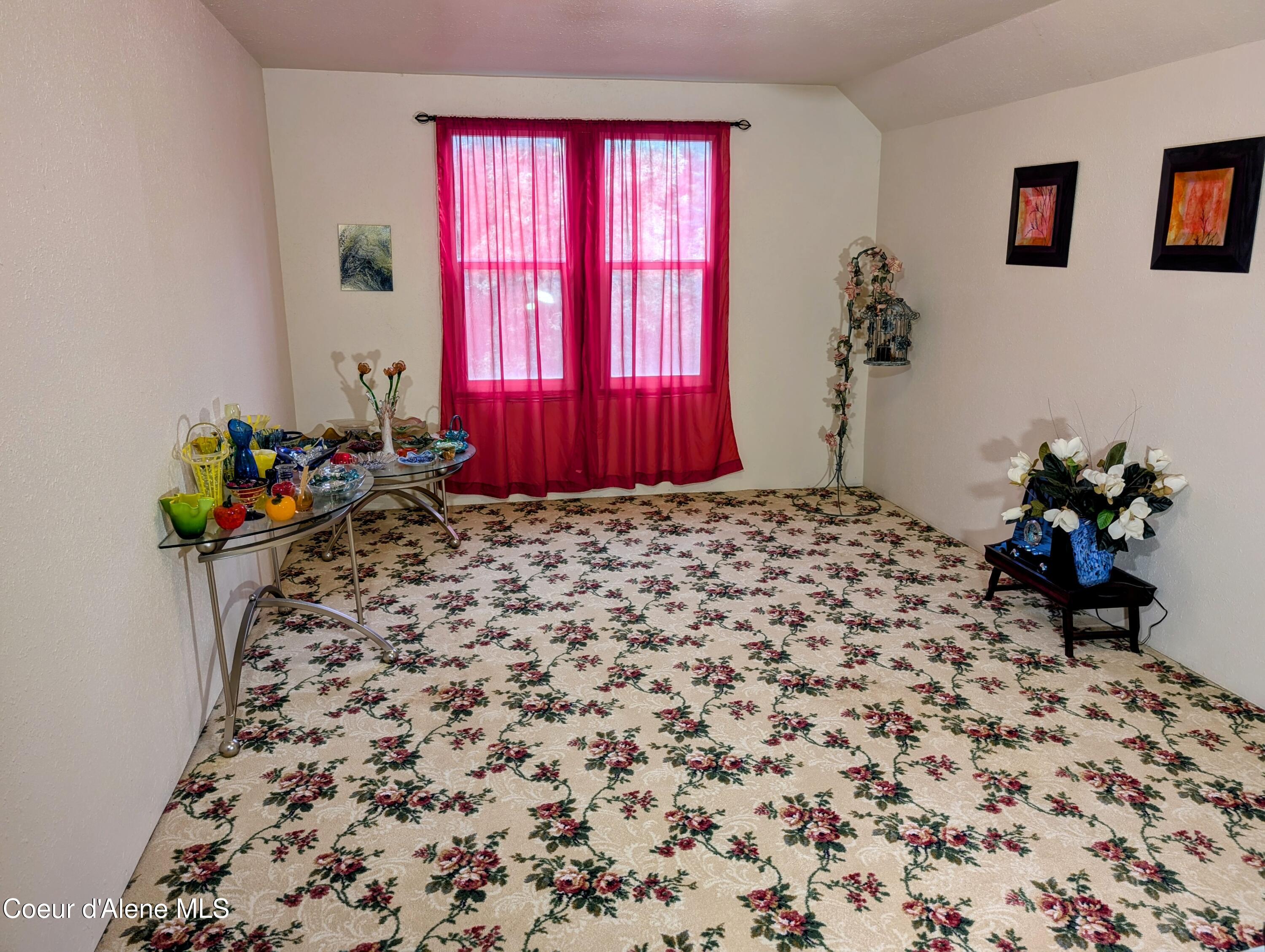 Athol, Idaho, 83801, United States, 8 Bedrooms Bedrooms, ,5 BathroomsBathrooms,Residential,For Sale,1910748