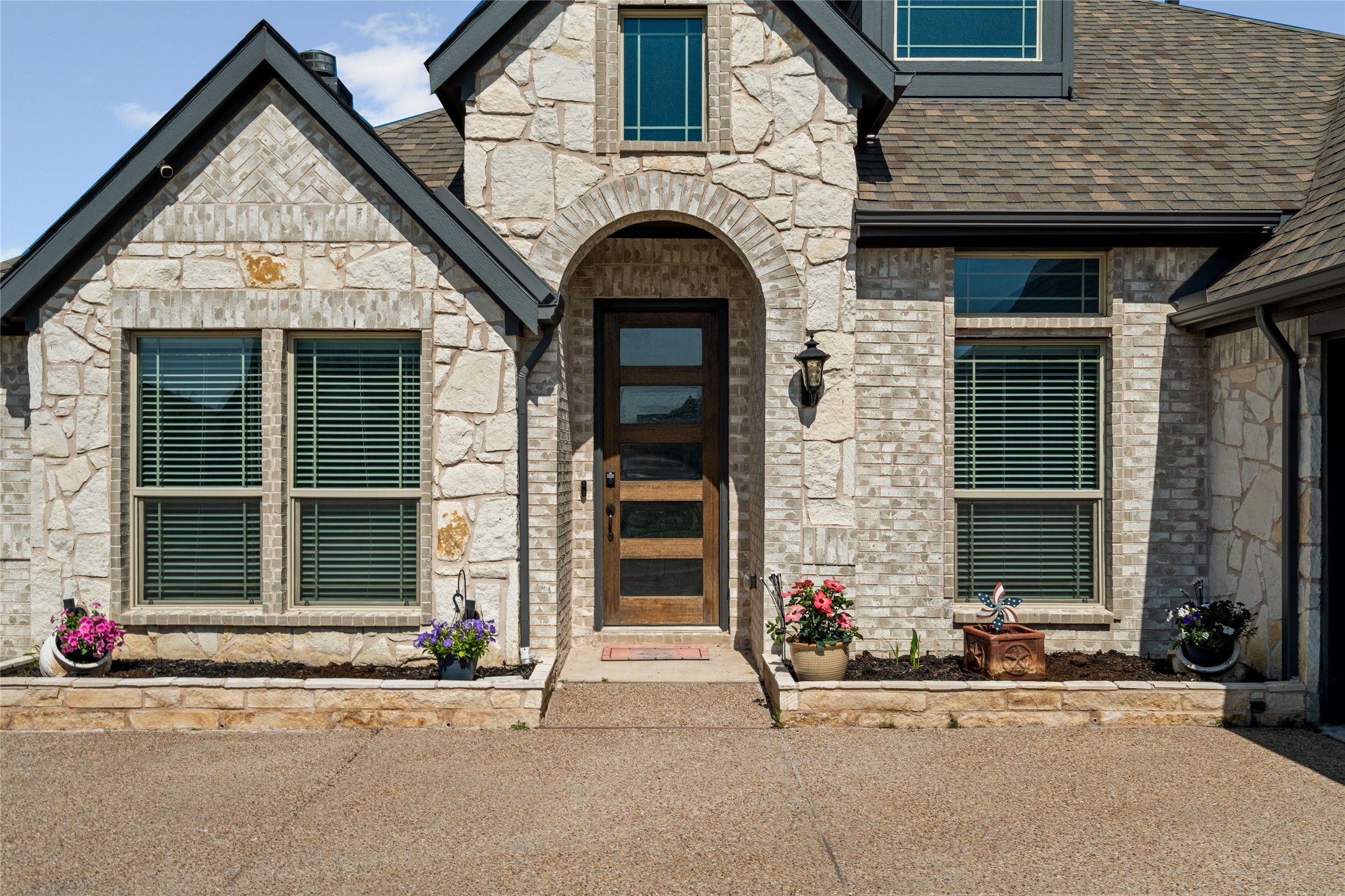 Melissa, Texas, 75454, United States, 4 Bedrooms Bedrooms, ,3 BathroomsBathrooms,Residential,For Sale,1805586
