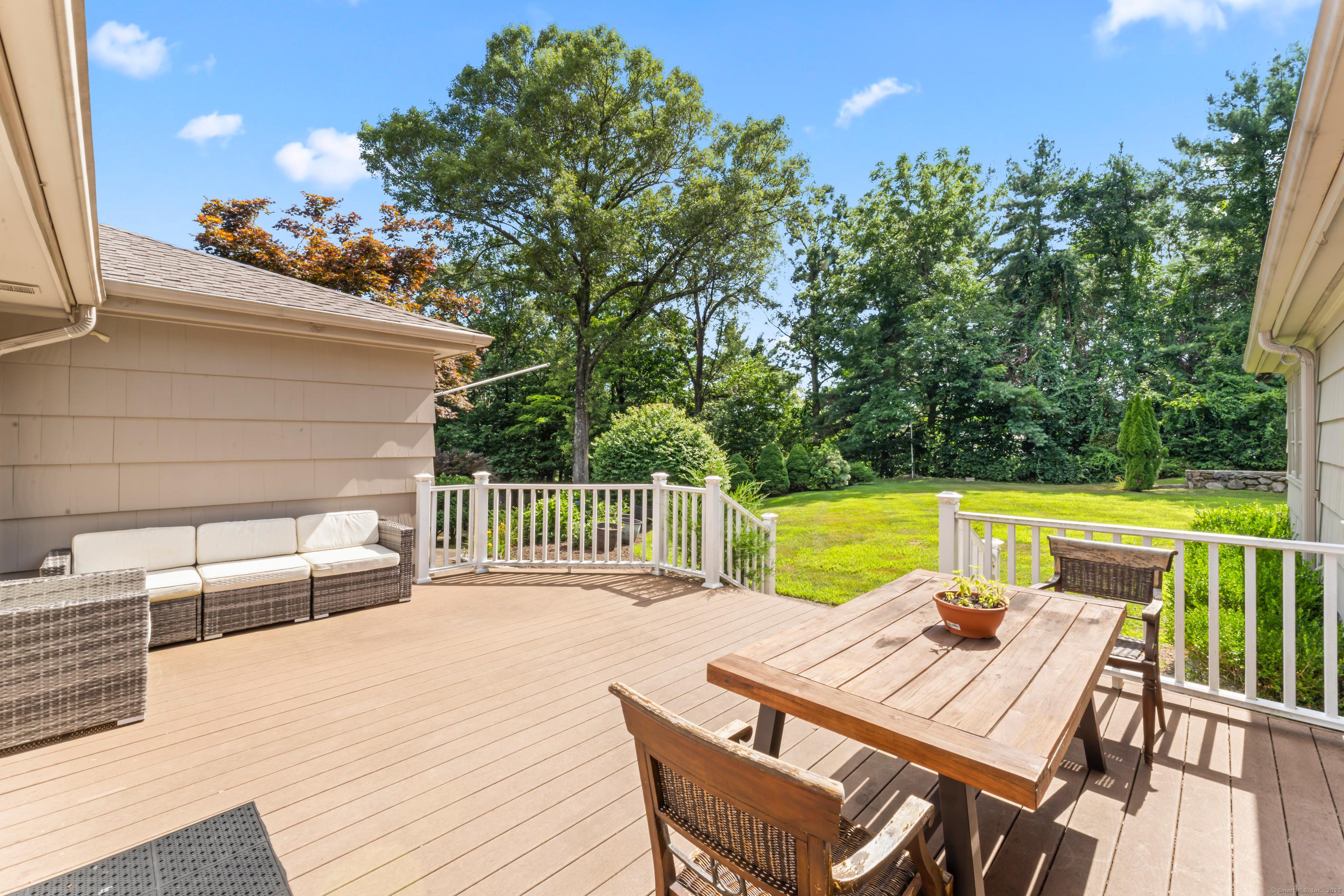 Trumbull, Connecticut, 06611, United States, 4 Bedrooms Bedrooms, ,3 BathroomsBathrooms,Residential,For Sale,1937937
