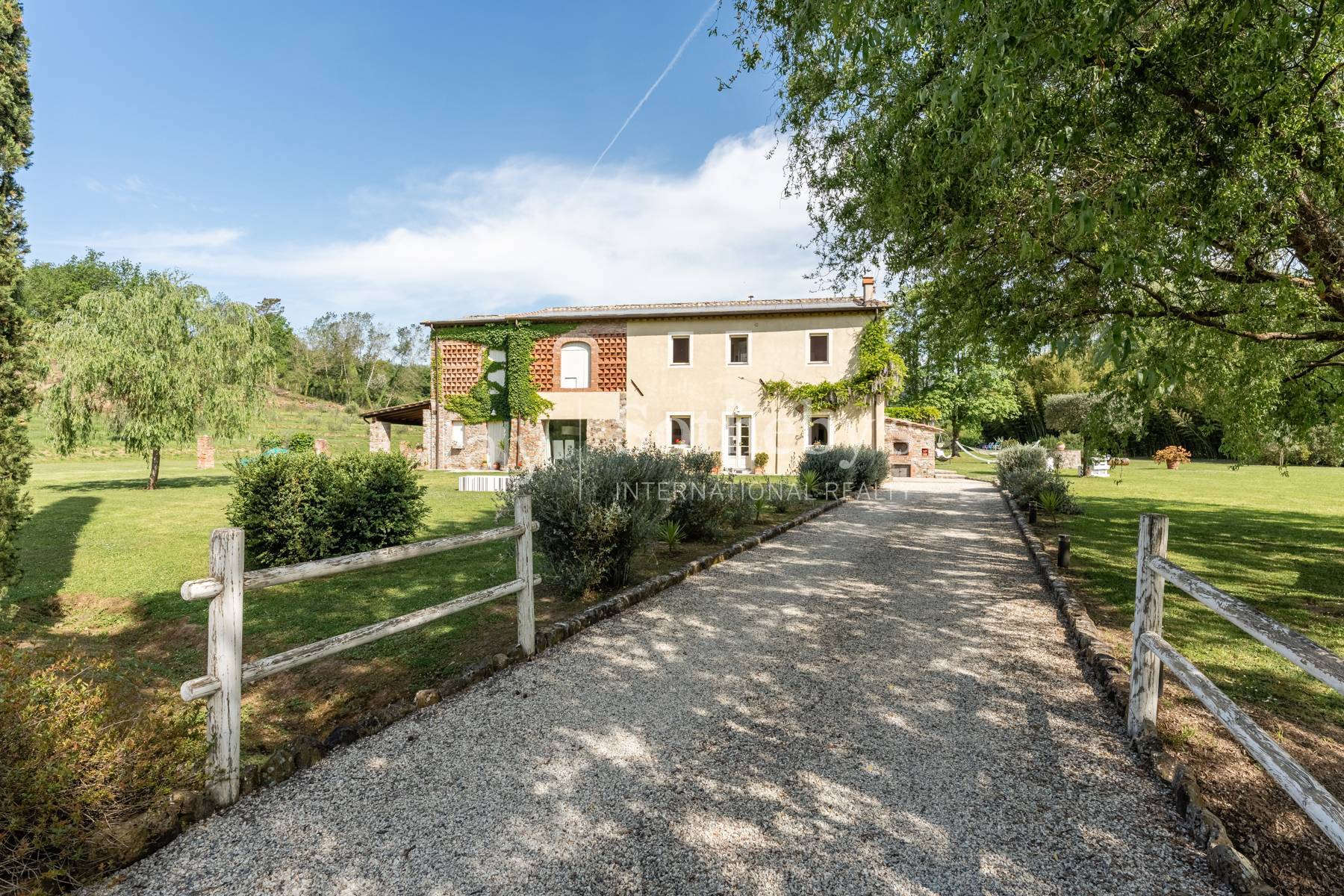  Exclusive luxury Tuscan-style farmhouse recently renovated - 物件實景