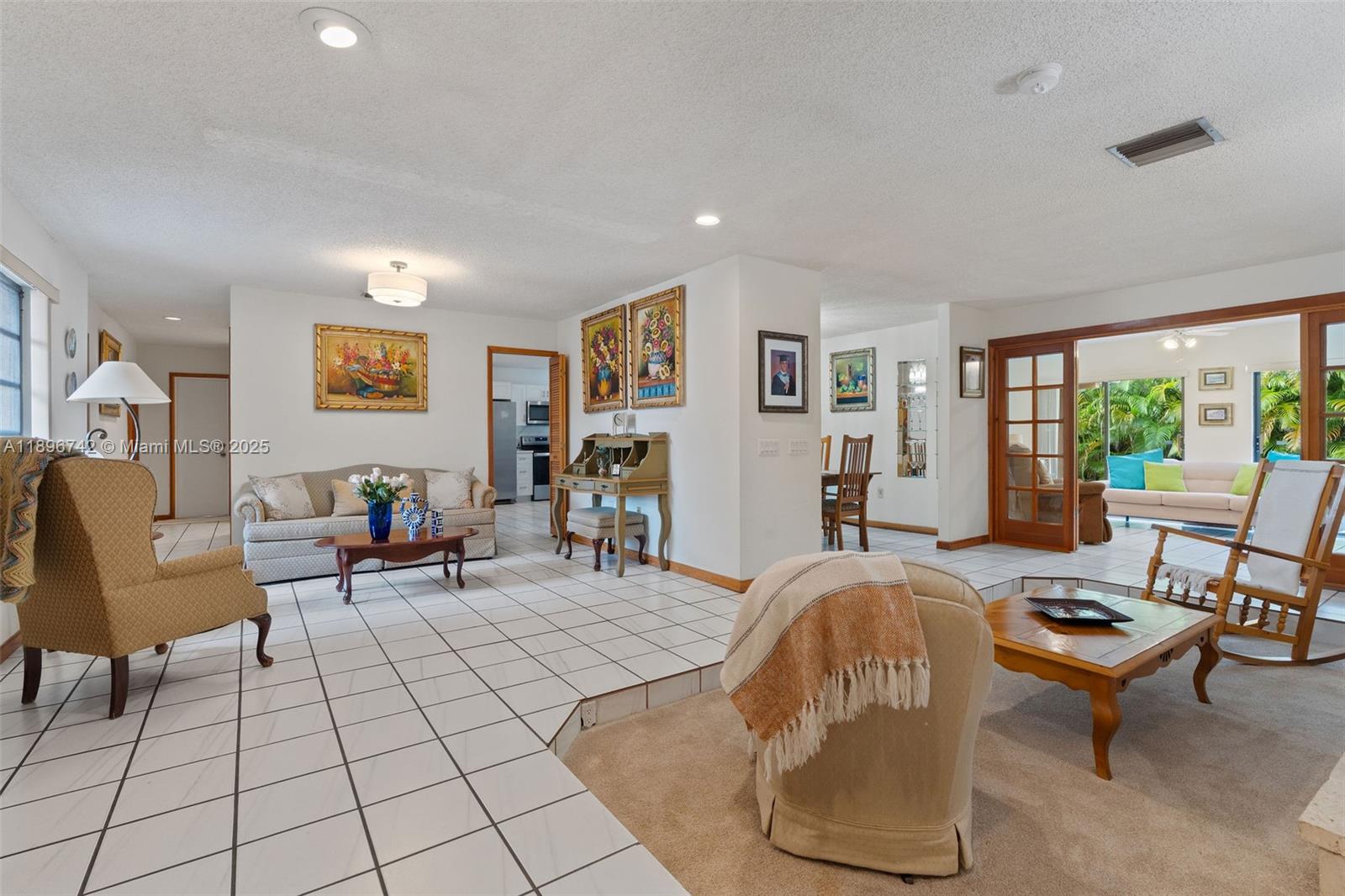 Miami, Florida, 33173, United States, 3 Bedrooms Bedrooms, ,3 BathroomsBathrooms,Residential,For Sale,1966935