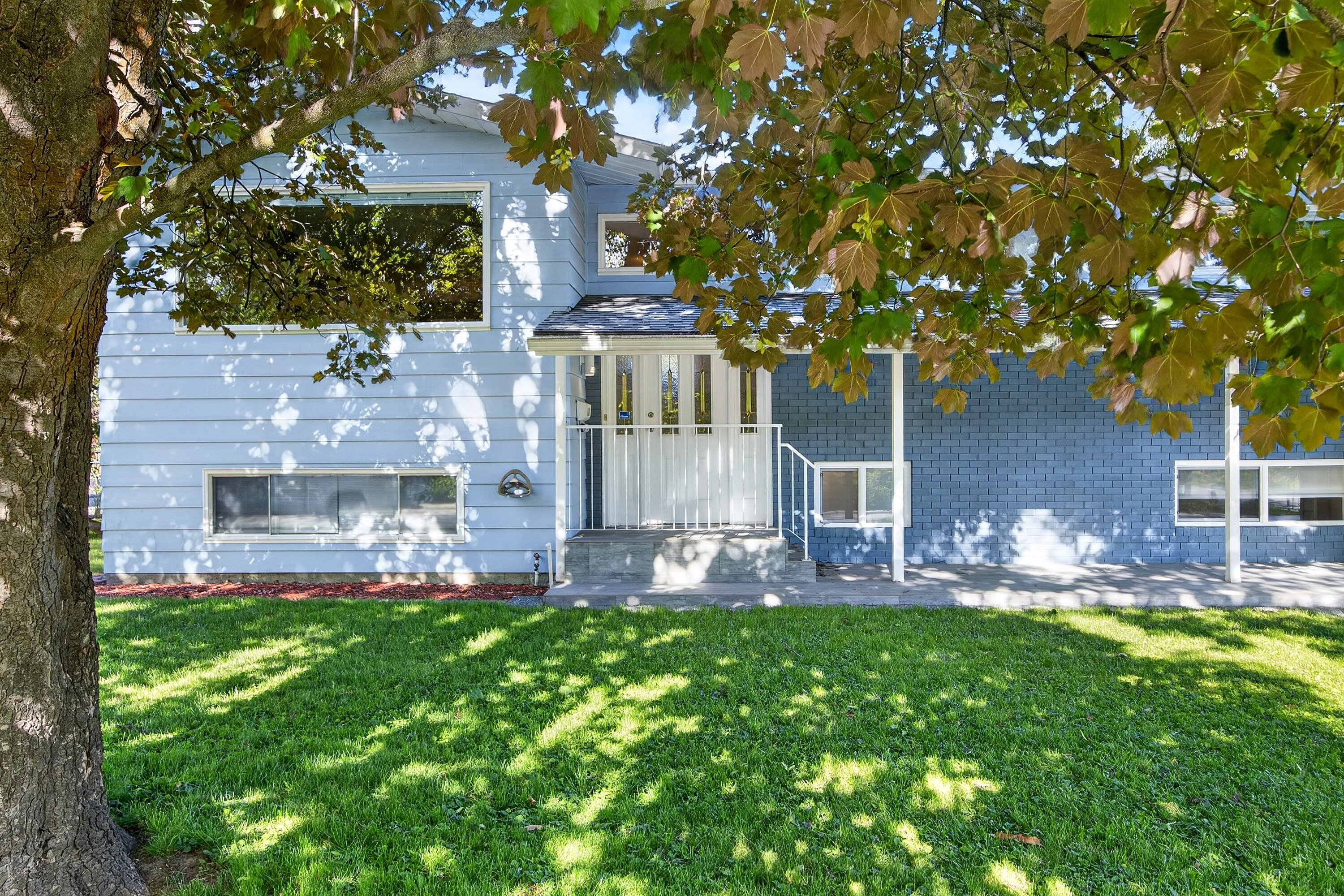  Spacious Glenmore Home - 物件實景