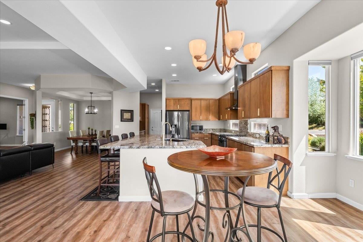 Copperopolis, California, 95228, United States, 2 Bedrooms Bedrooms, ,2 BathroomsBathrooms,Residential,For Sale,1826685