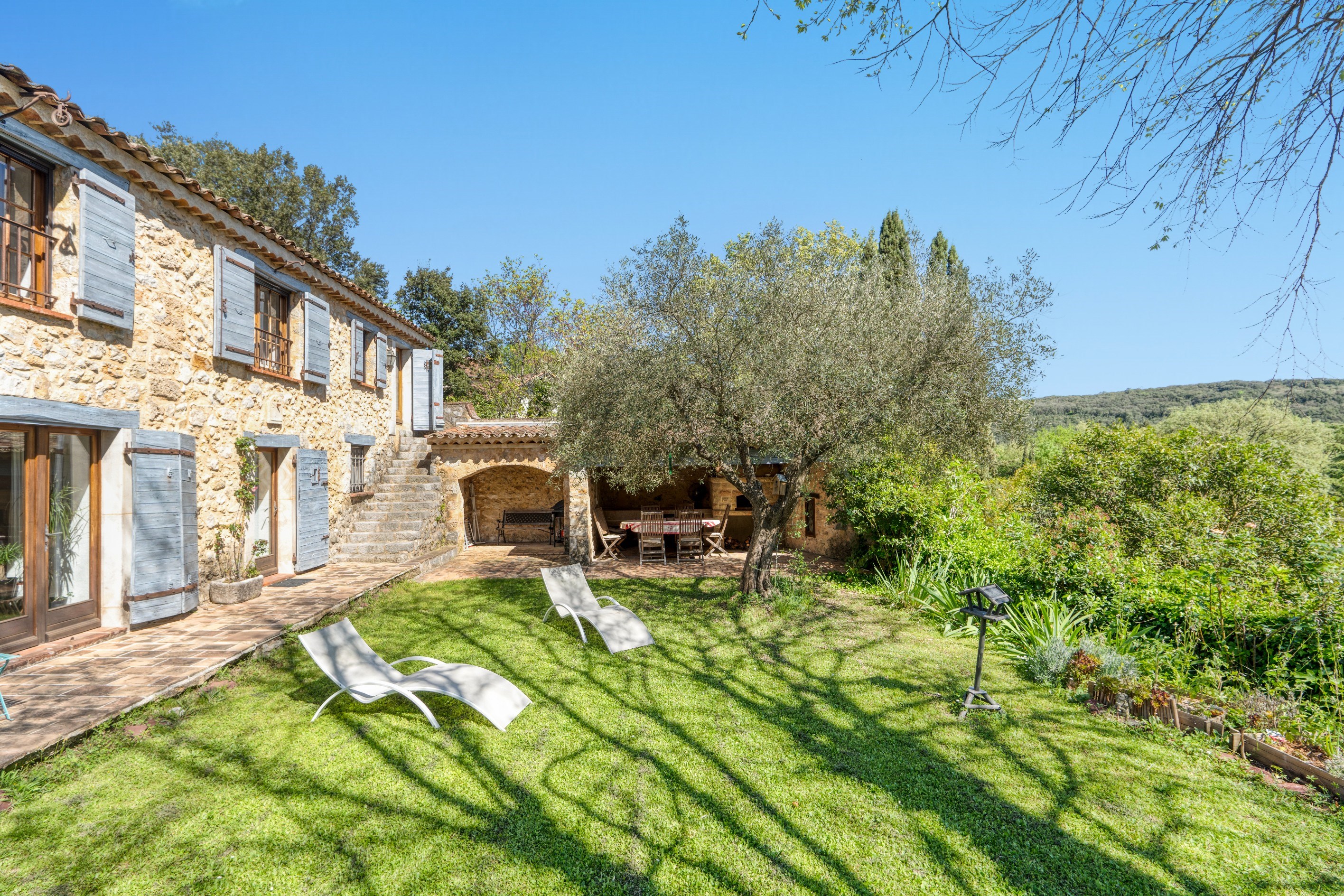  Renovated stone provençal farmhouse with pool and garden – 40 minutes from Cann… - 物件實景