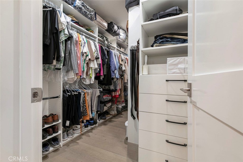 Granada Hills, California, 91344, United States, 4 Bedrooms Bedrooms, ,3 BathroomsBathrooms,Residential,For Sale,1993417