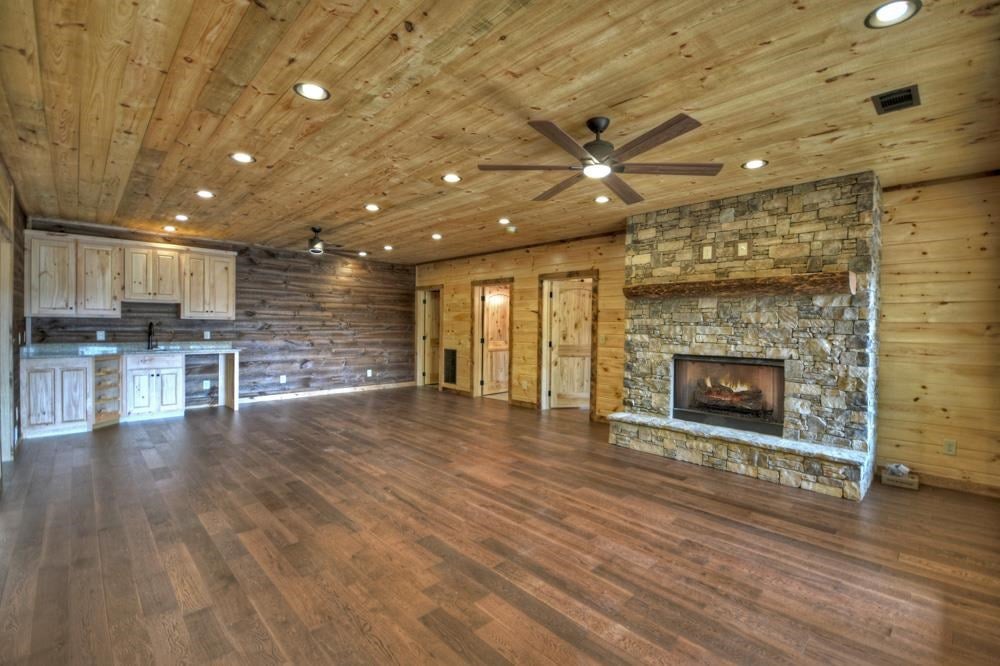 Mineral Bluff, Georgia, 30559, United States, 4 Bedrooms Bedrooms, ,3 BathroomsBathrooms,Residential,For Sale,1859066