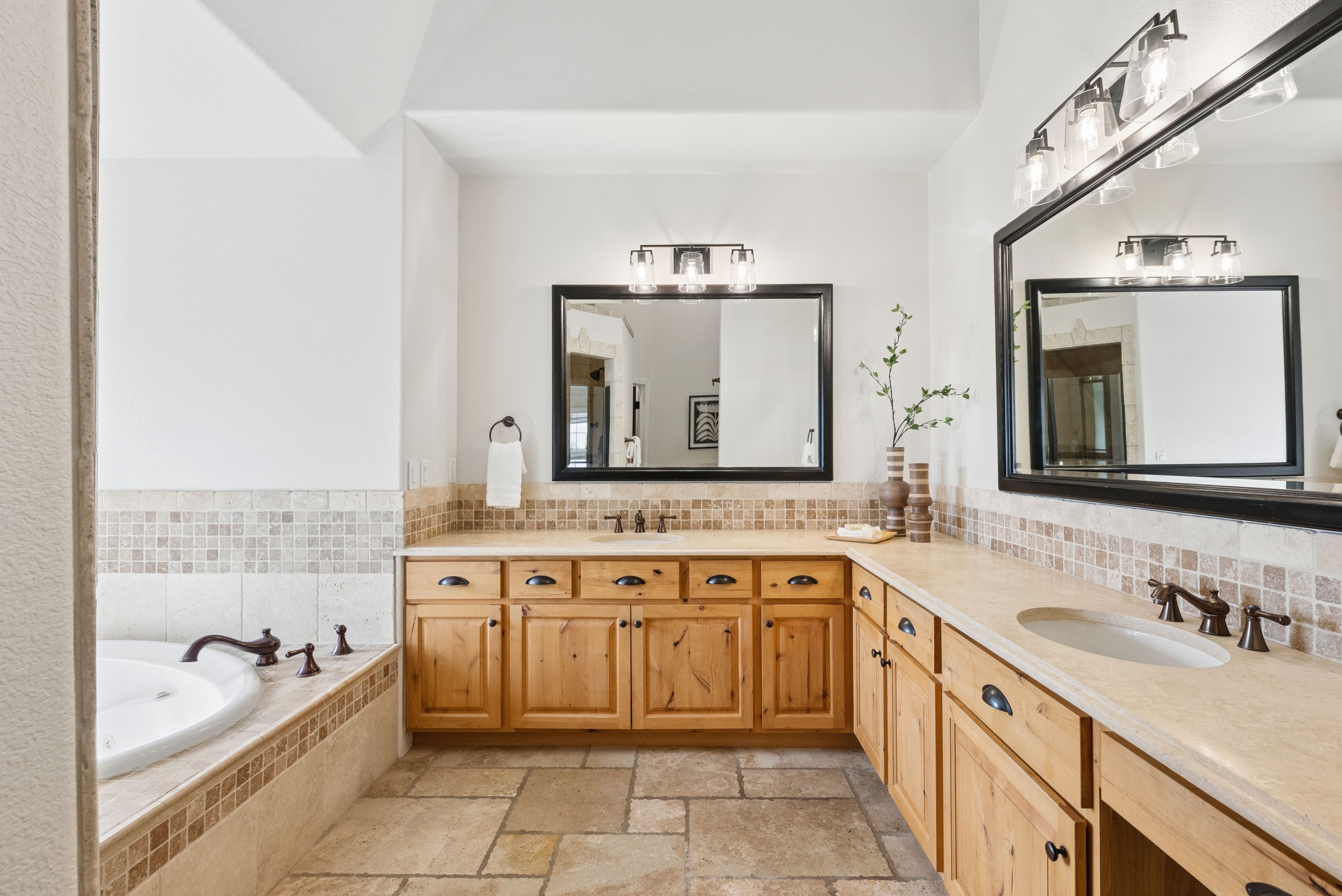  Exceptional Soaring Eagle Ranch Home - 物件實景