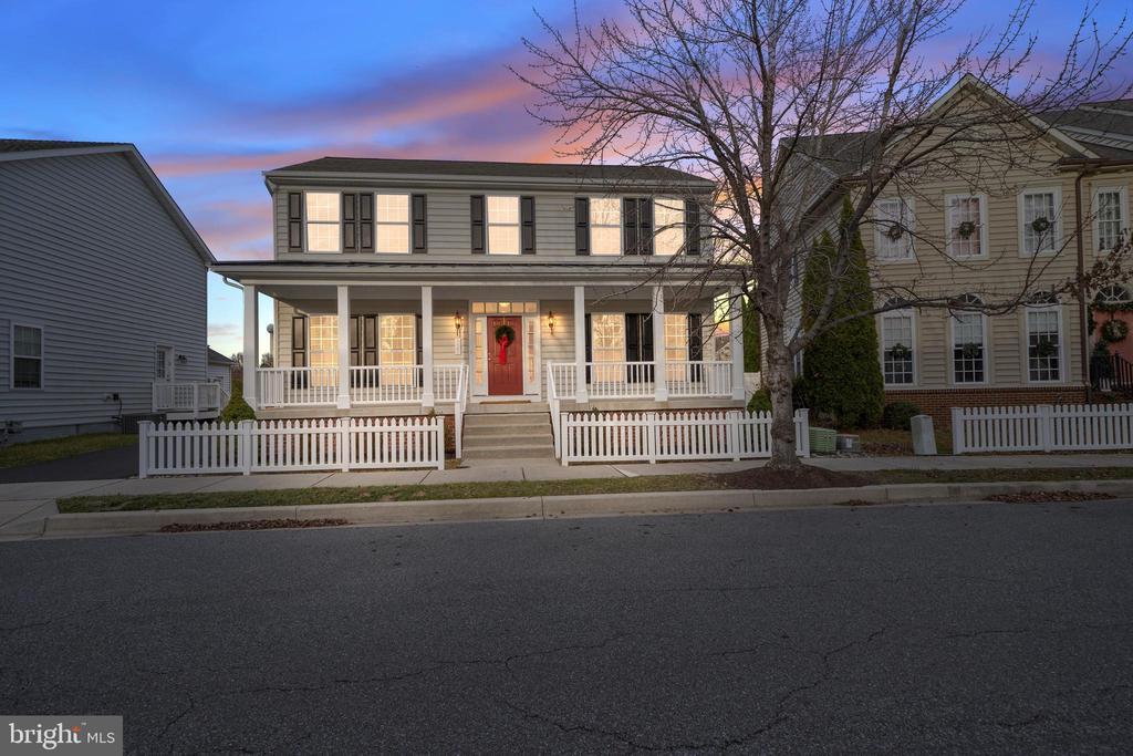 Milton, Delaware, 19968, United States, 4 Bedrooms Bedrooms, ,4 BathroomsBathrooms,Residential,For Sale,1999032