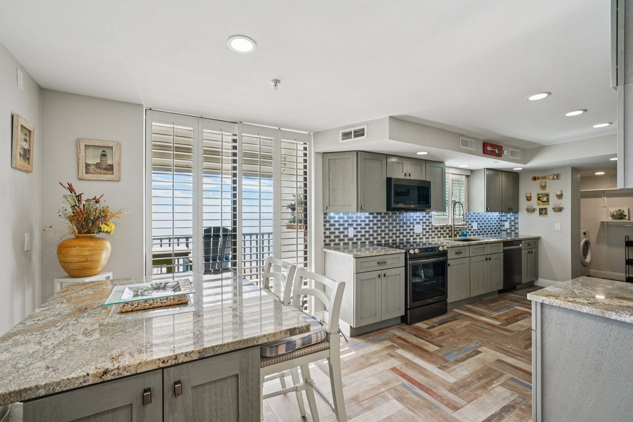 Madiera Beach, Florida, 33708, United States, 3 Bedrooms Bedrooms, ,2 BathroomsBathrooms,Residential,For Sale,1990393