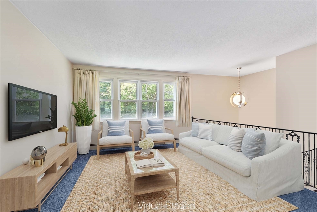 Gloucester, Massachusetts, 01930, United States, 4 Bedrooms Bedrooms, ,2 BathroomsBathrooms,Residential,For Sale,1992887