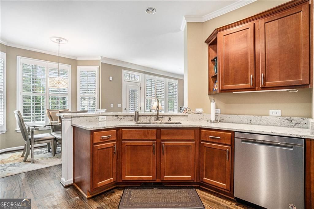 Mableton, Georgia, 30126, United States, 5 Bedrooms Bedrooms, ,4 BathroomsBathrooms,Residential,For Sale,2002296