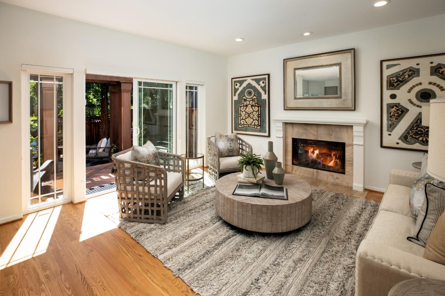 Menlo Park, California, 94025, United States, 4 Bedrooms Bedrooms, ,3 BathroomsBathrooms,Residential,For Sale,1927221