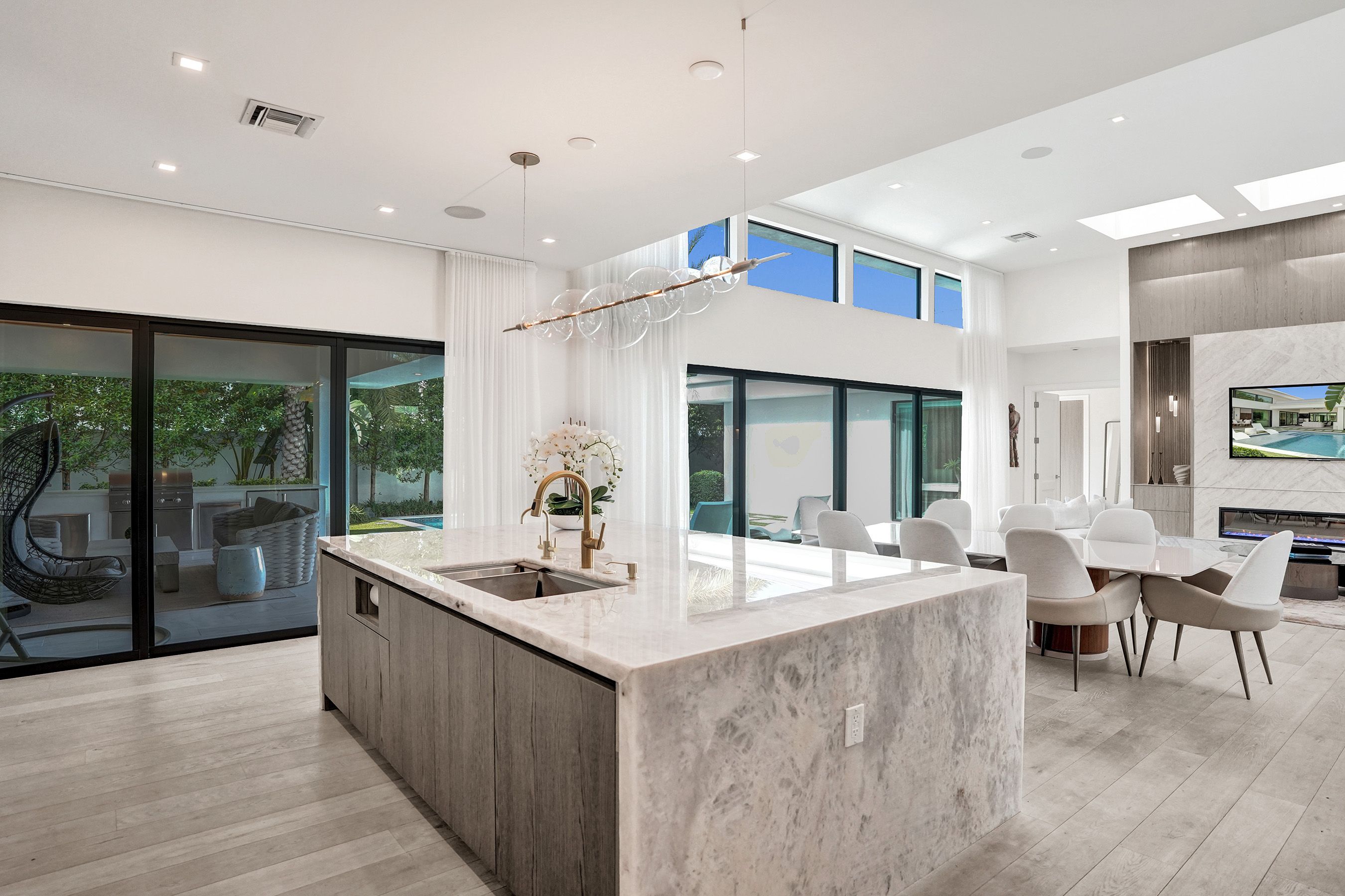  7 Tahoe Lane, Sea Ranch Lakes, FL, 33308 - 物件實景