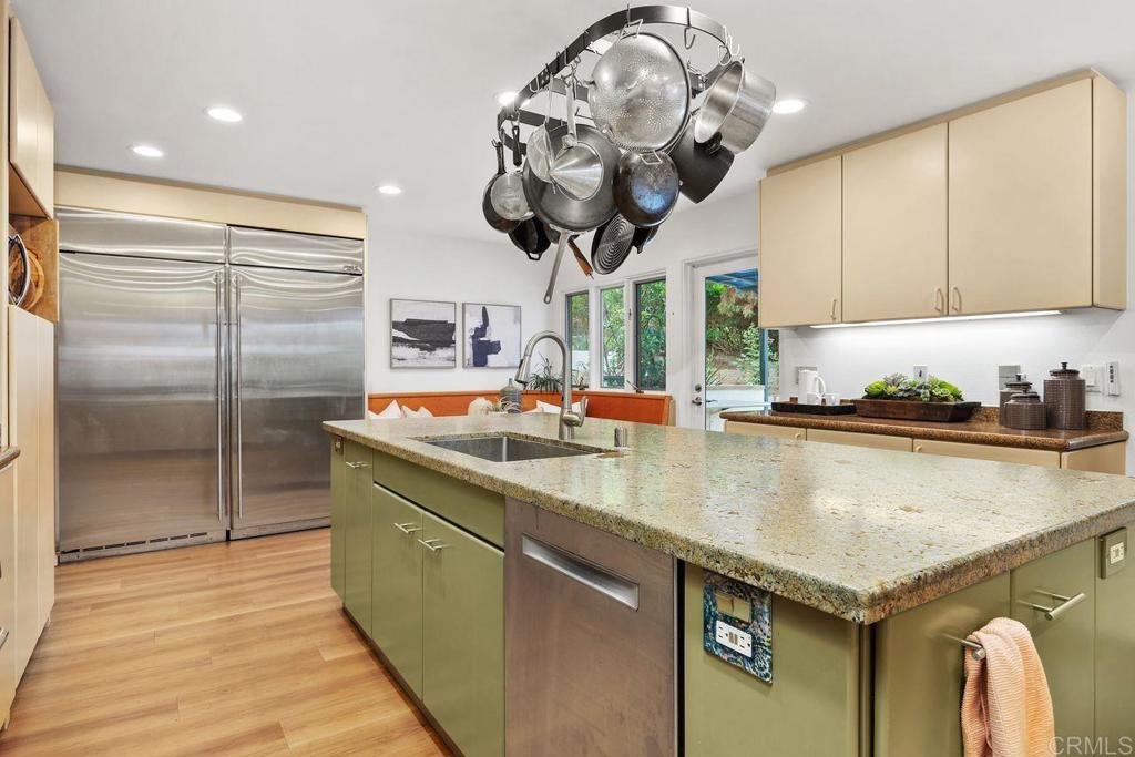 Del Mar, California, 92014, United States, 5 Bedrooms Bedrooms, ,5 BathroomsBathrooms,Residential,For Sale,1837047