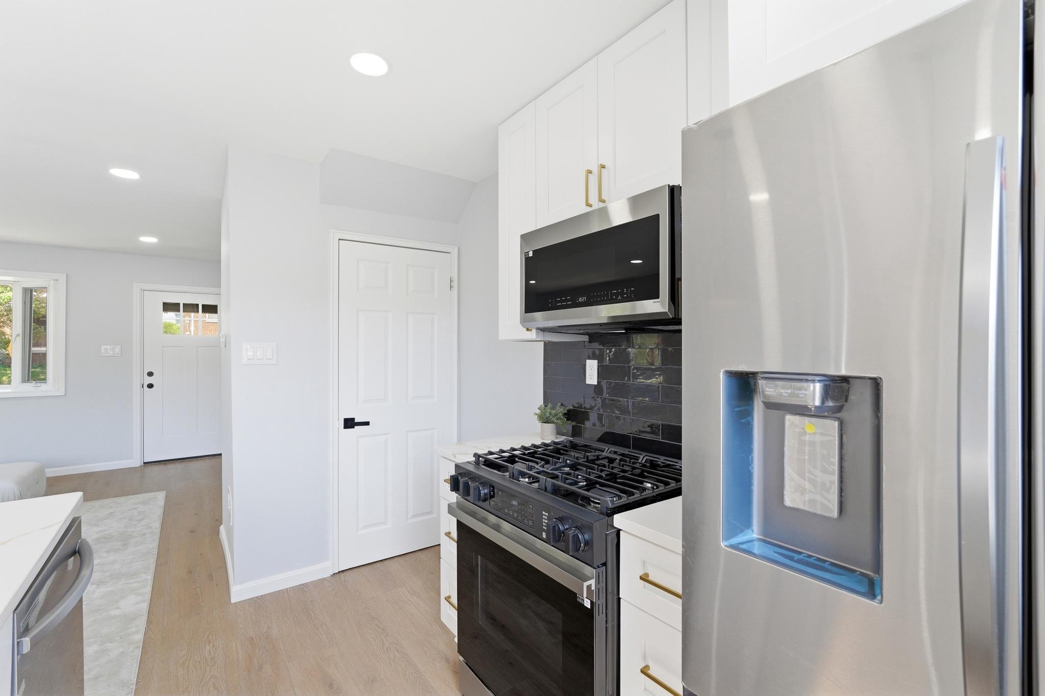  719 Hilltop Terrace SE, Washington, DC, 20019 - 物件實景