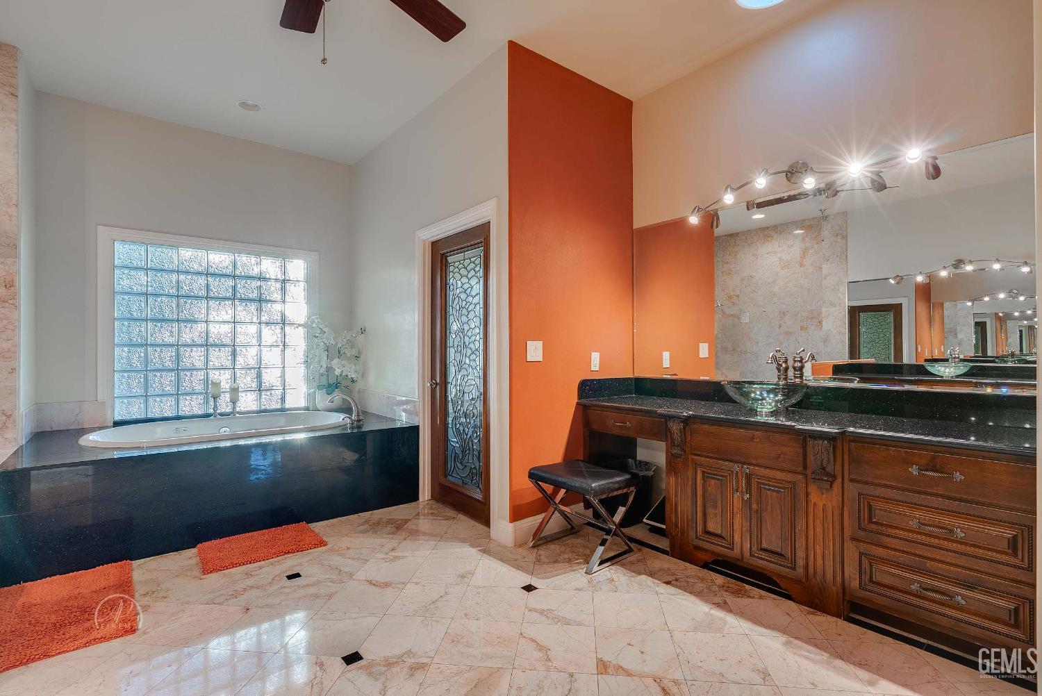 Bakersfield, California, 93308, United States, 4 Bedrooms Bedrooms, ,5 BathroomsBathrooms,Residential,For Sale,1992415