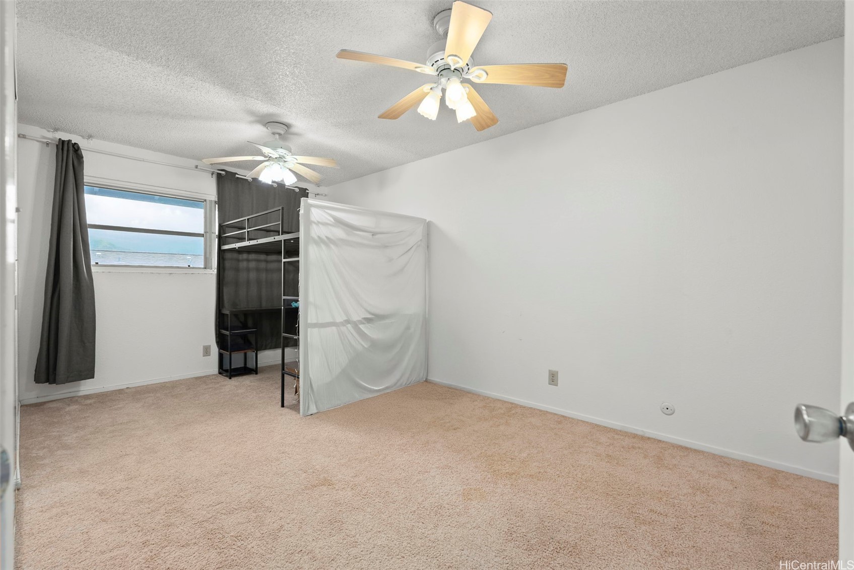 Kaneohe, Hawaii, 96744, United States, 3 Bedrooms Bedrooms, ,3 BathroomsBathrooms,Residential,For Sale,2001007