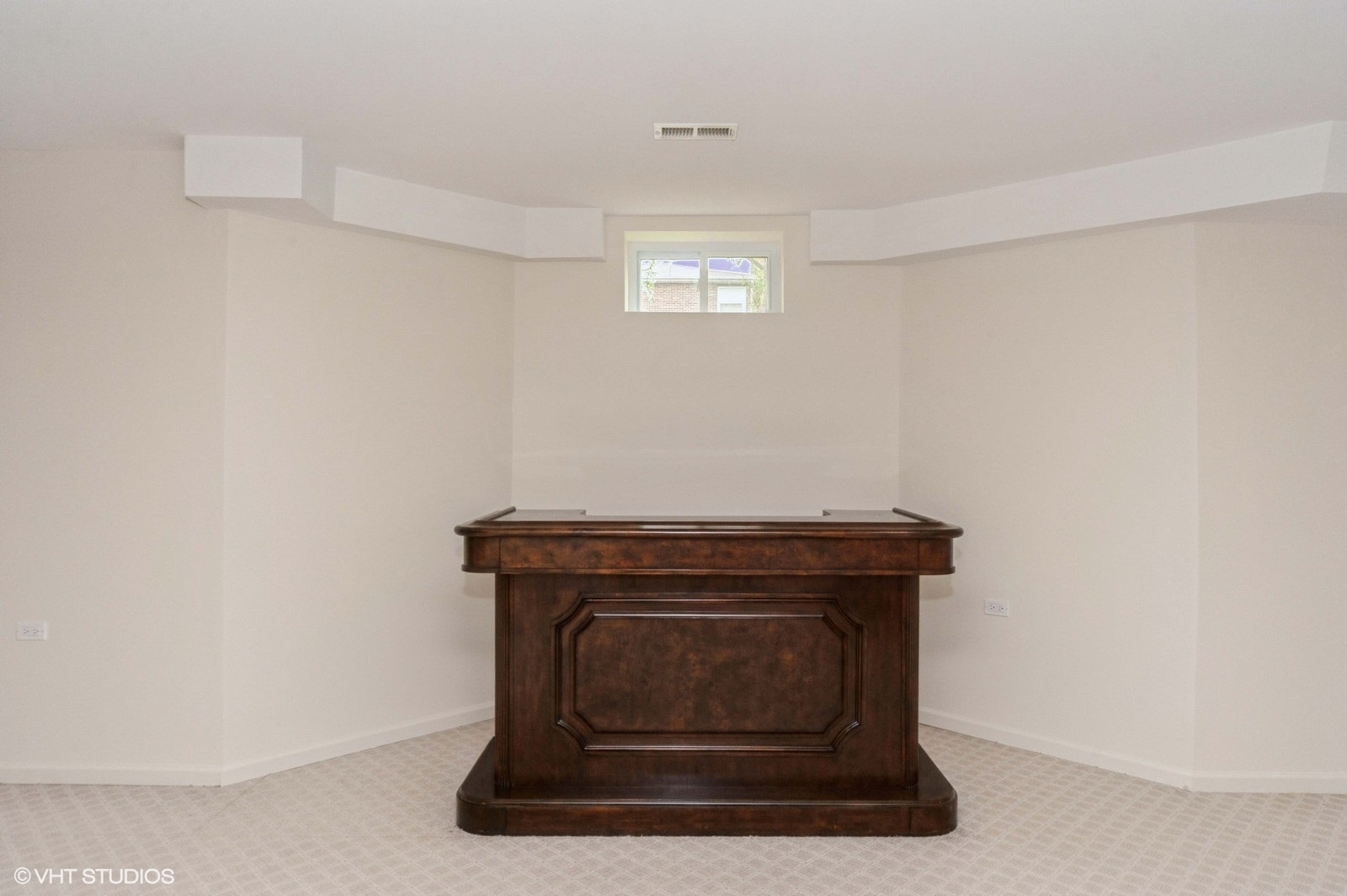 Lincolnshire, Illinois, 60069, United States, 4 Bedrooms Bedrooms, ,4 BathroomsBathrooms,Residential,For Sale,1877536