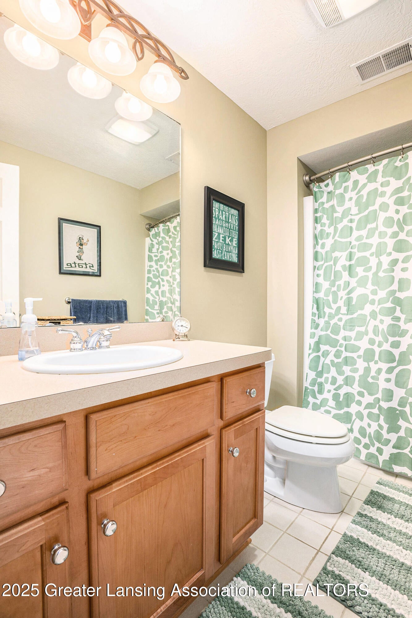 DeWitt, Michigan, 48820, United States, 4 Bedrooms Bedrooms, ,4 BathroomsBathrooms,Residential,For Sale,1911647