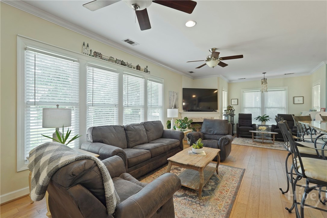Savannah, Georgia, 31406, United States, 4 Bedrooms Bedrooms, ,4 BathroomsBathrooms,Residential,For Sale,1836812