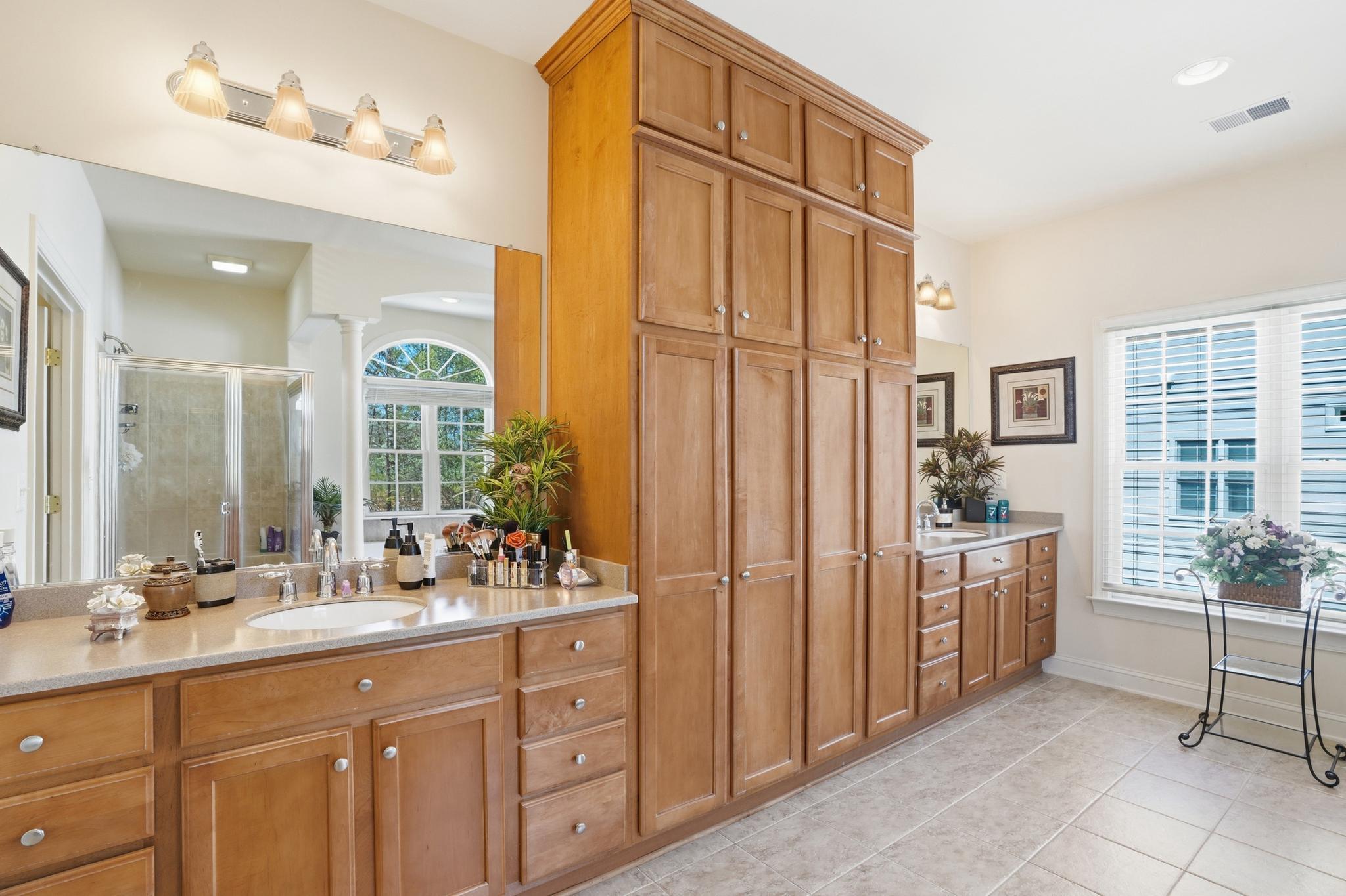  8033 Tysons Oaks Court, Gainesville, VA, 20155 - 物件實景