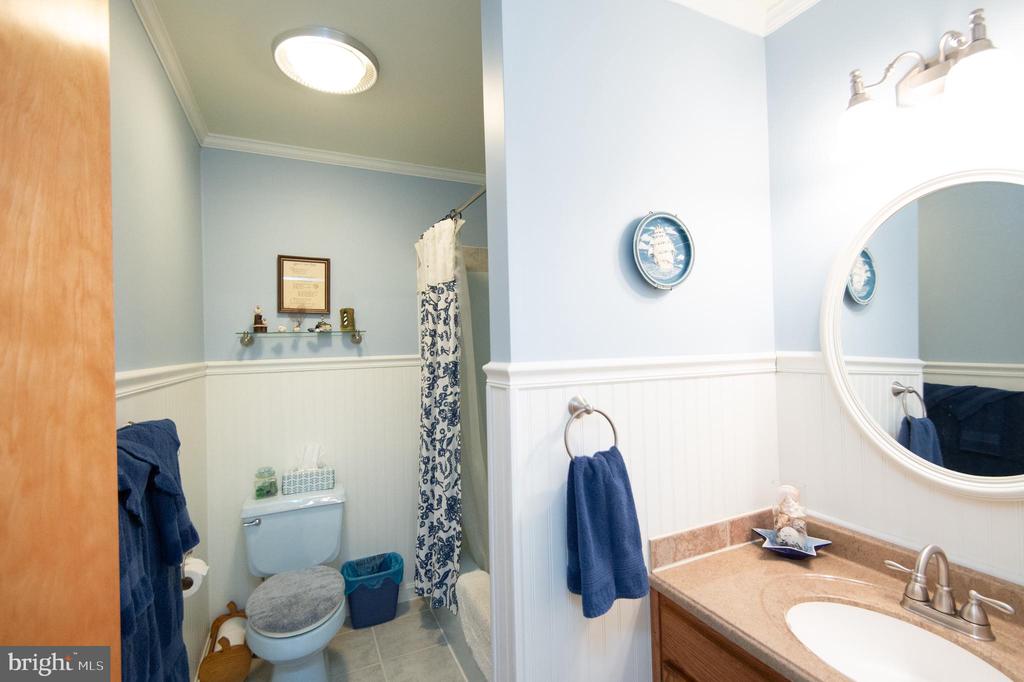 Denton, Maryland, 21629, United States, 4 Bedrooms Bedrooms, ,3 BathroomsBathrooms,Residential,For Sale,1992998