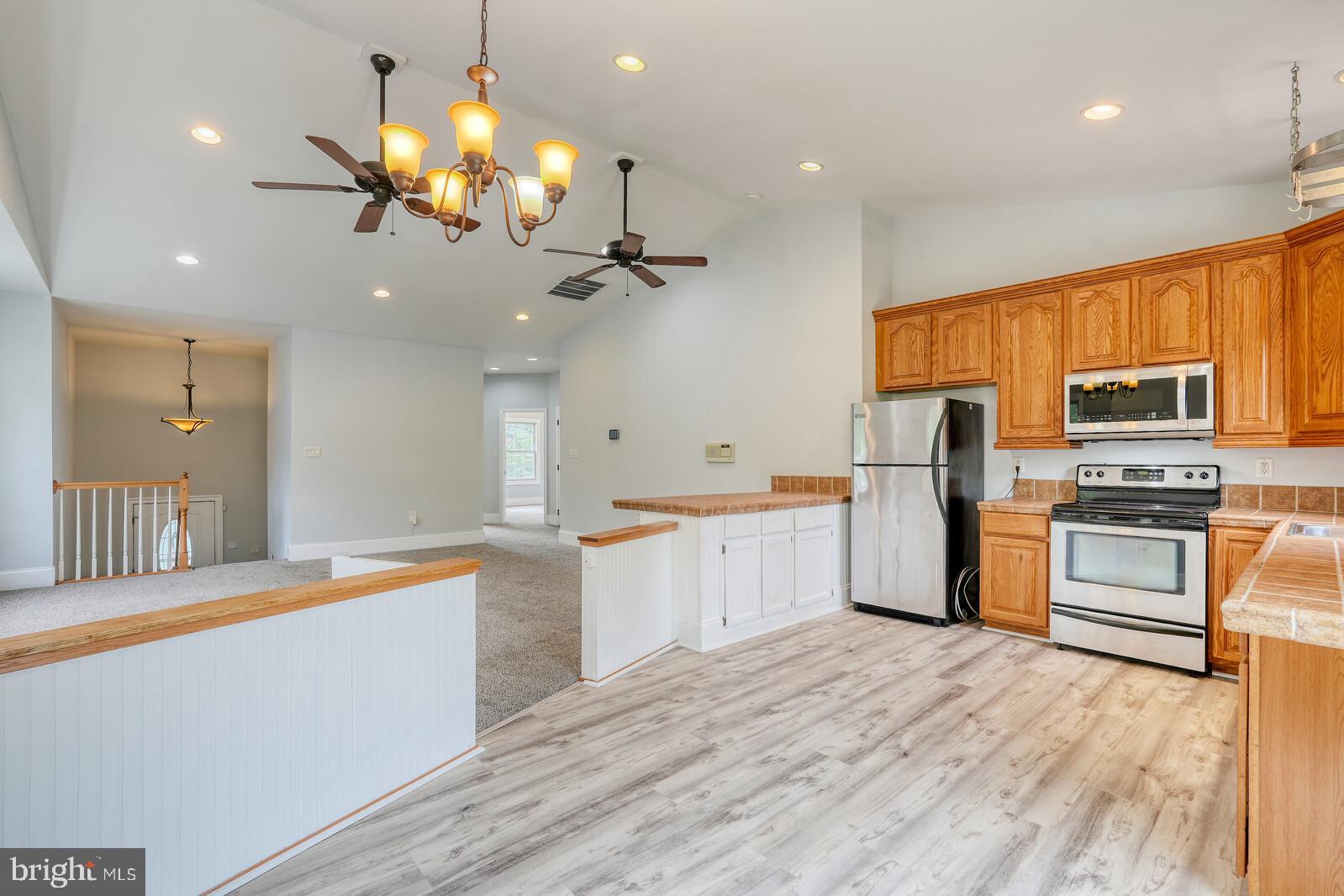 Linthicum Heights, Maryland, 21090, United States, 3 Bedrooms Bedrooms, ,3 BathroomsBathrooms,Residential,For Sale,2005219