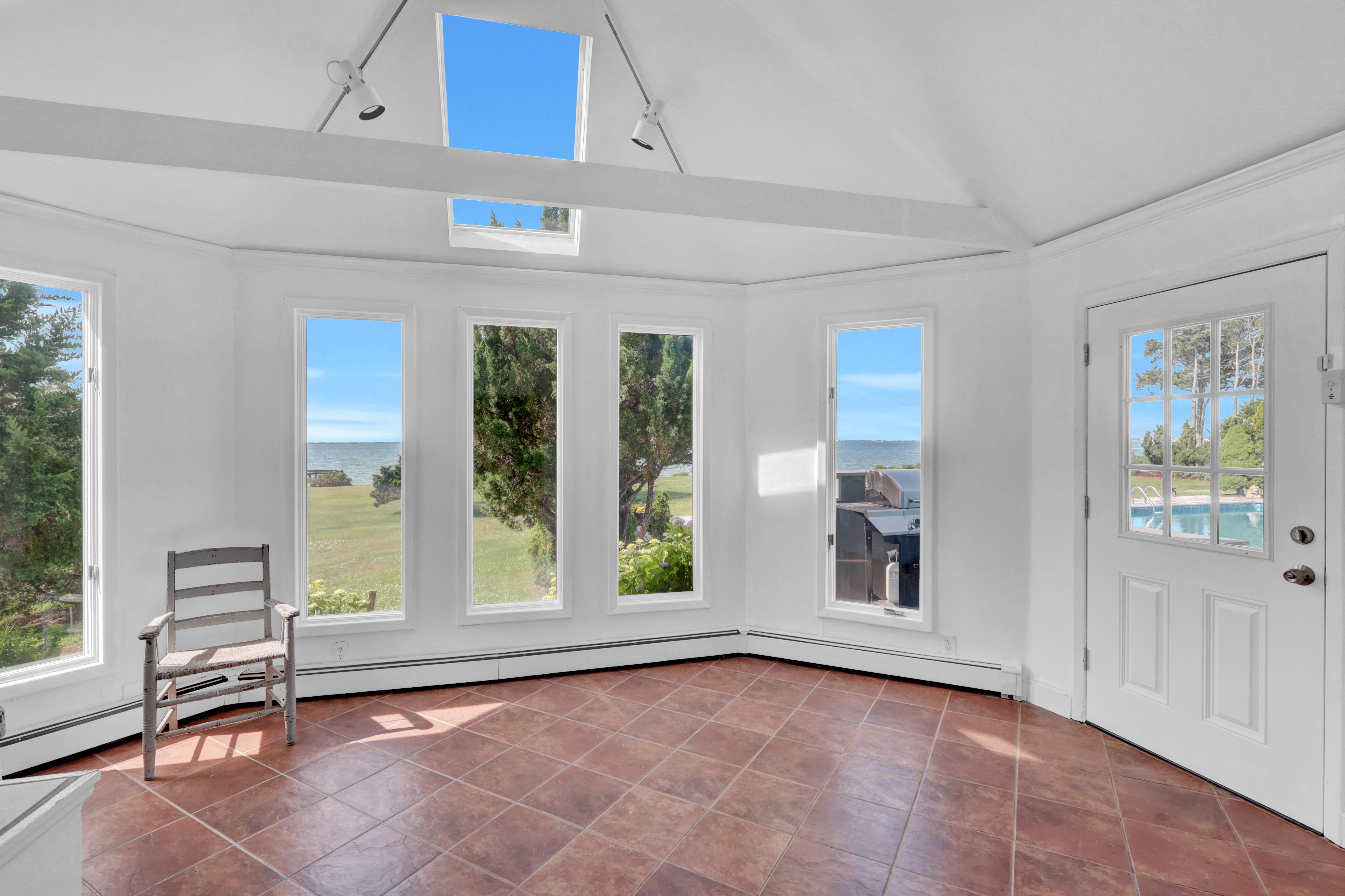  6 Last Lane, Hampton Bays, NY 11946 - 物件實景