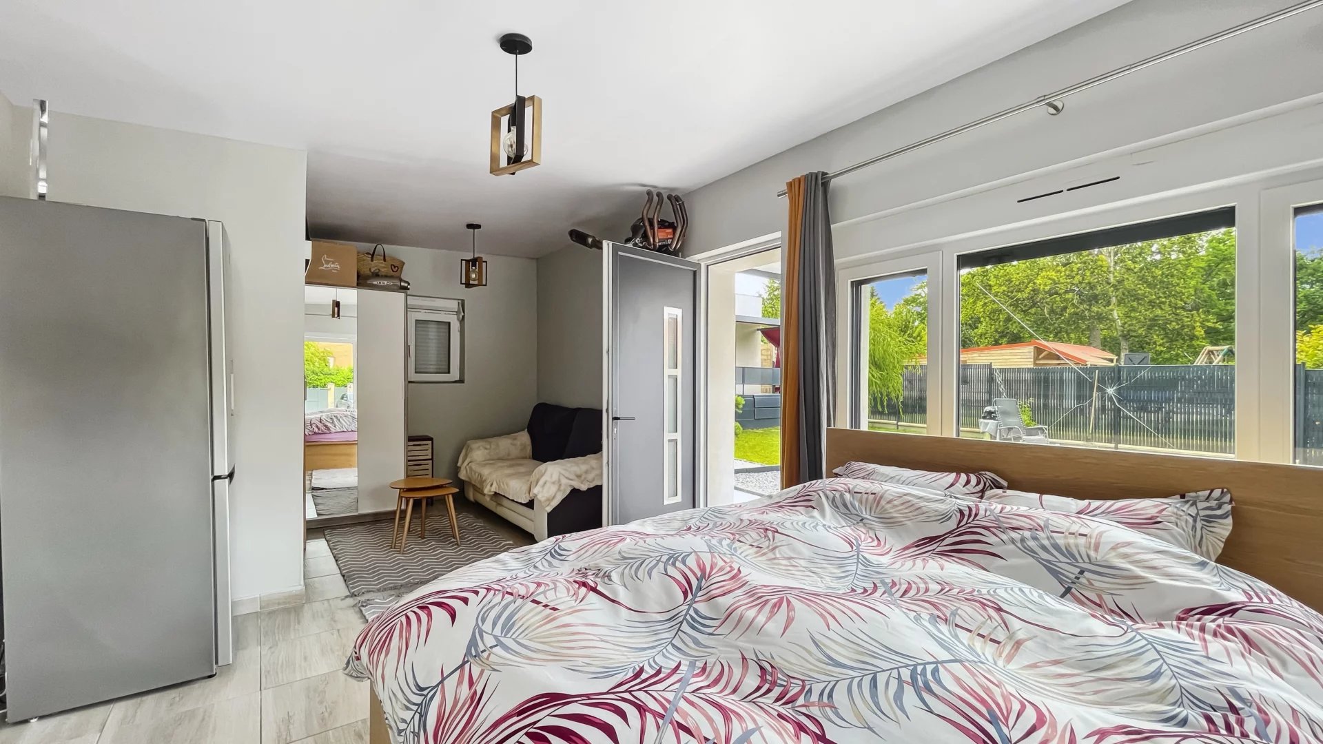 Samois-sur-Seine, Île-de-France, 77920, FR, 2 Bedrooms Bedrooms, ,1 BathroomBathrooms,Residential,For Sale,1557614
